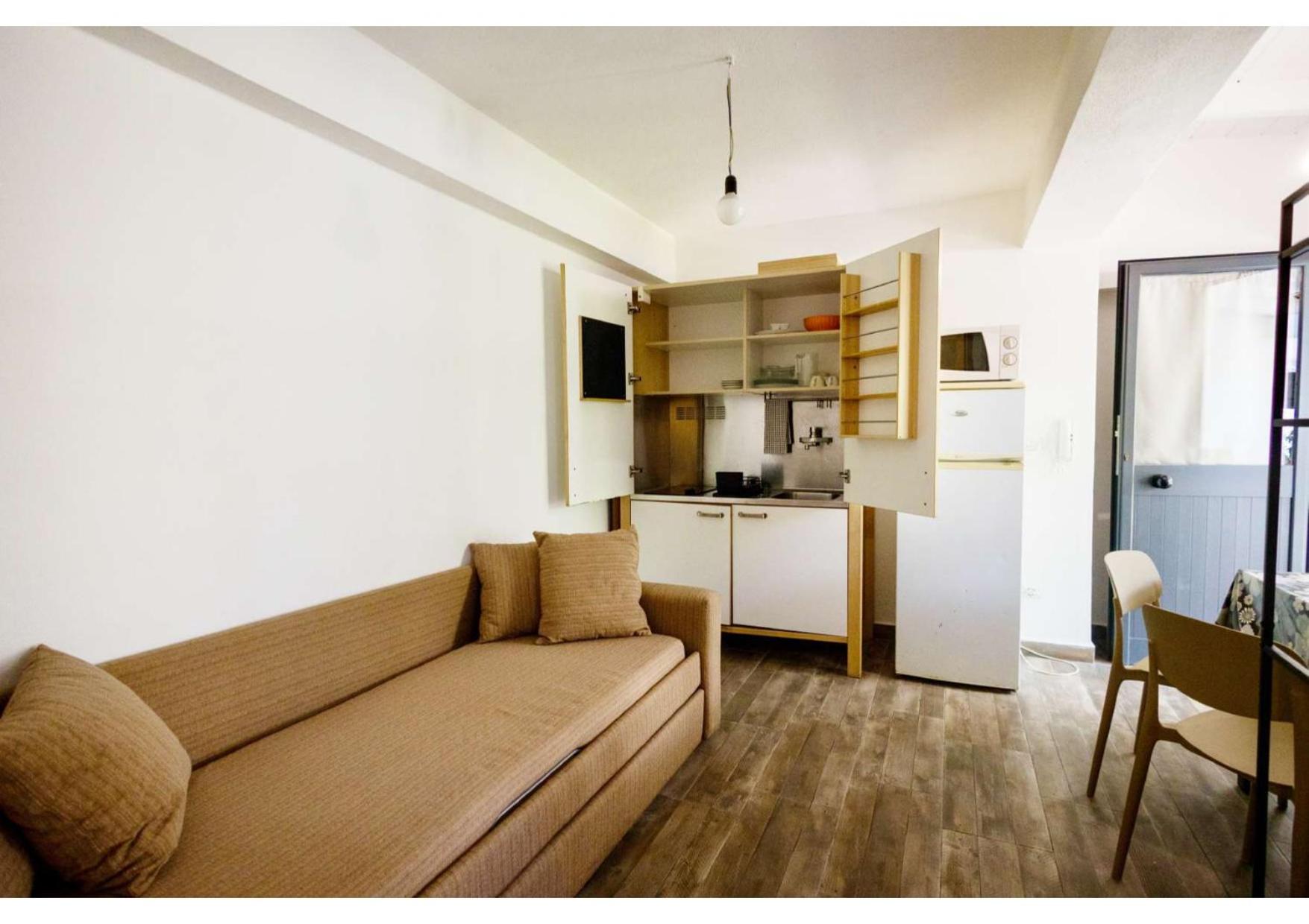 One-Bedroom Standard Apartment photo 3