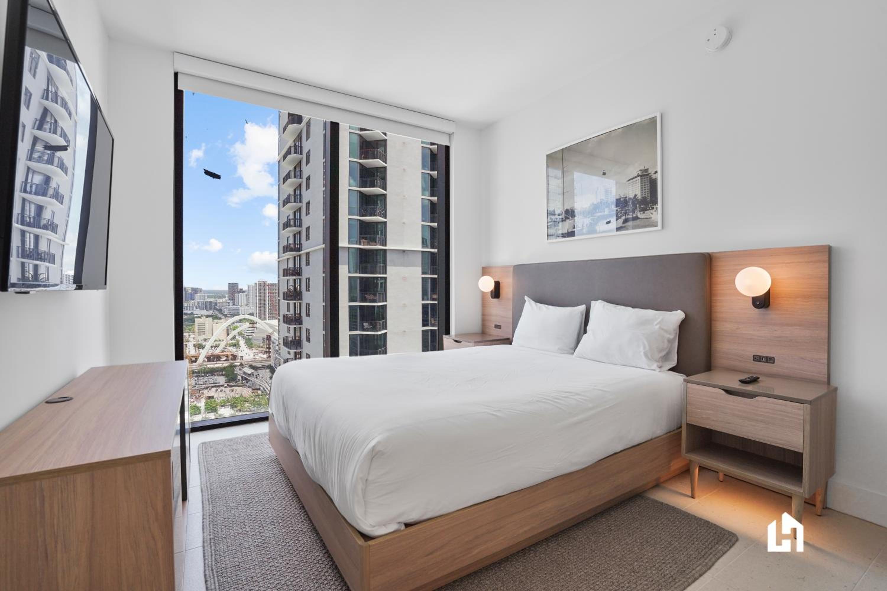 Three-Bedroom Apartment with Ocean View photo 3