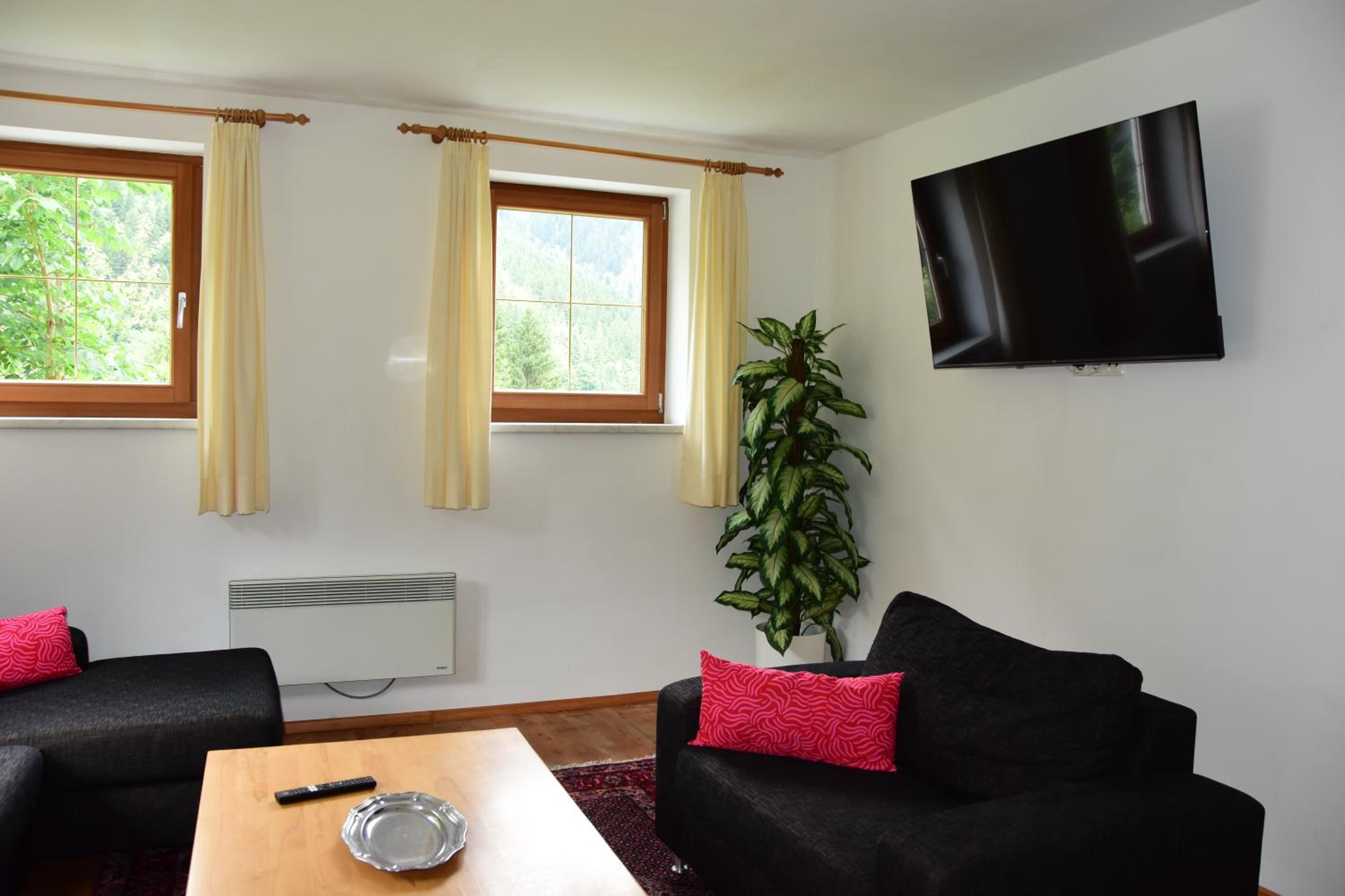 Apartment - Split Level photo 3