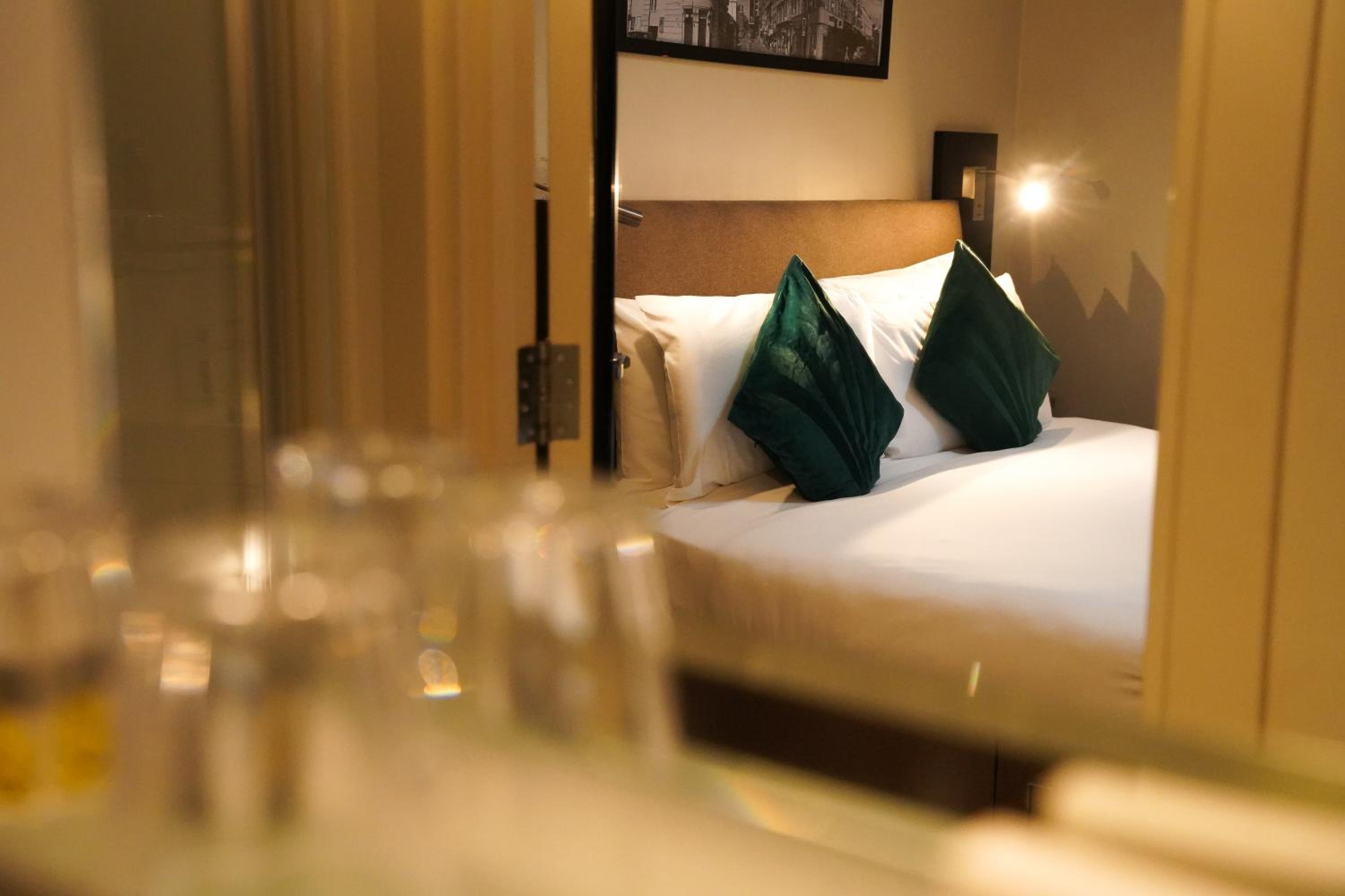 Double Room with Skylight - (1st floor) photo 1