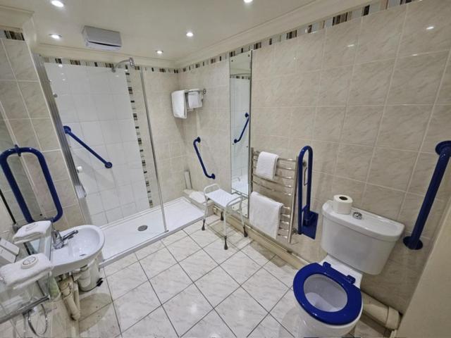 Double or Twin Room - Disability Access photo 1