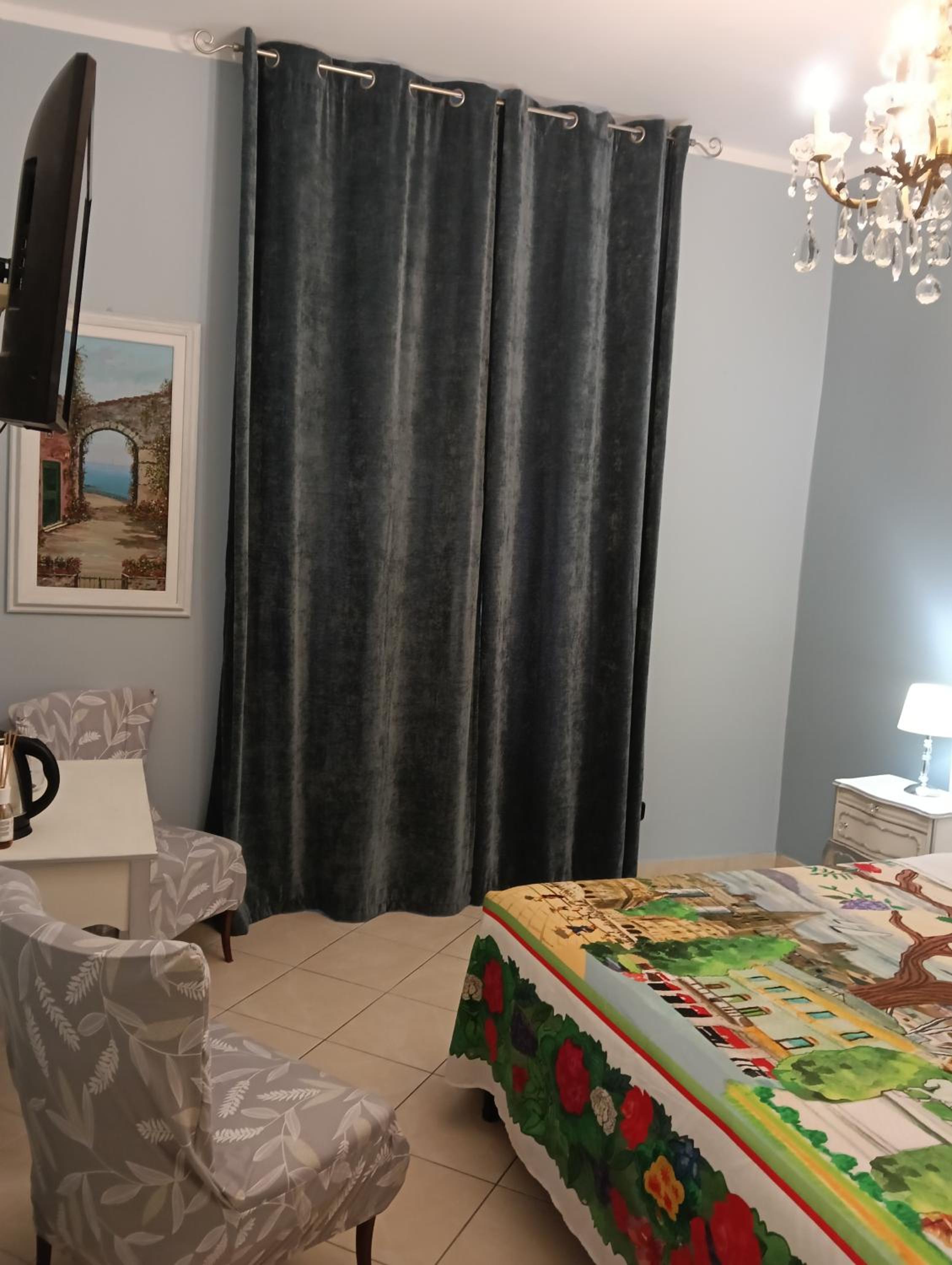 Large Double or Twin Room photo 2