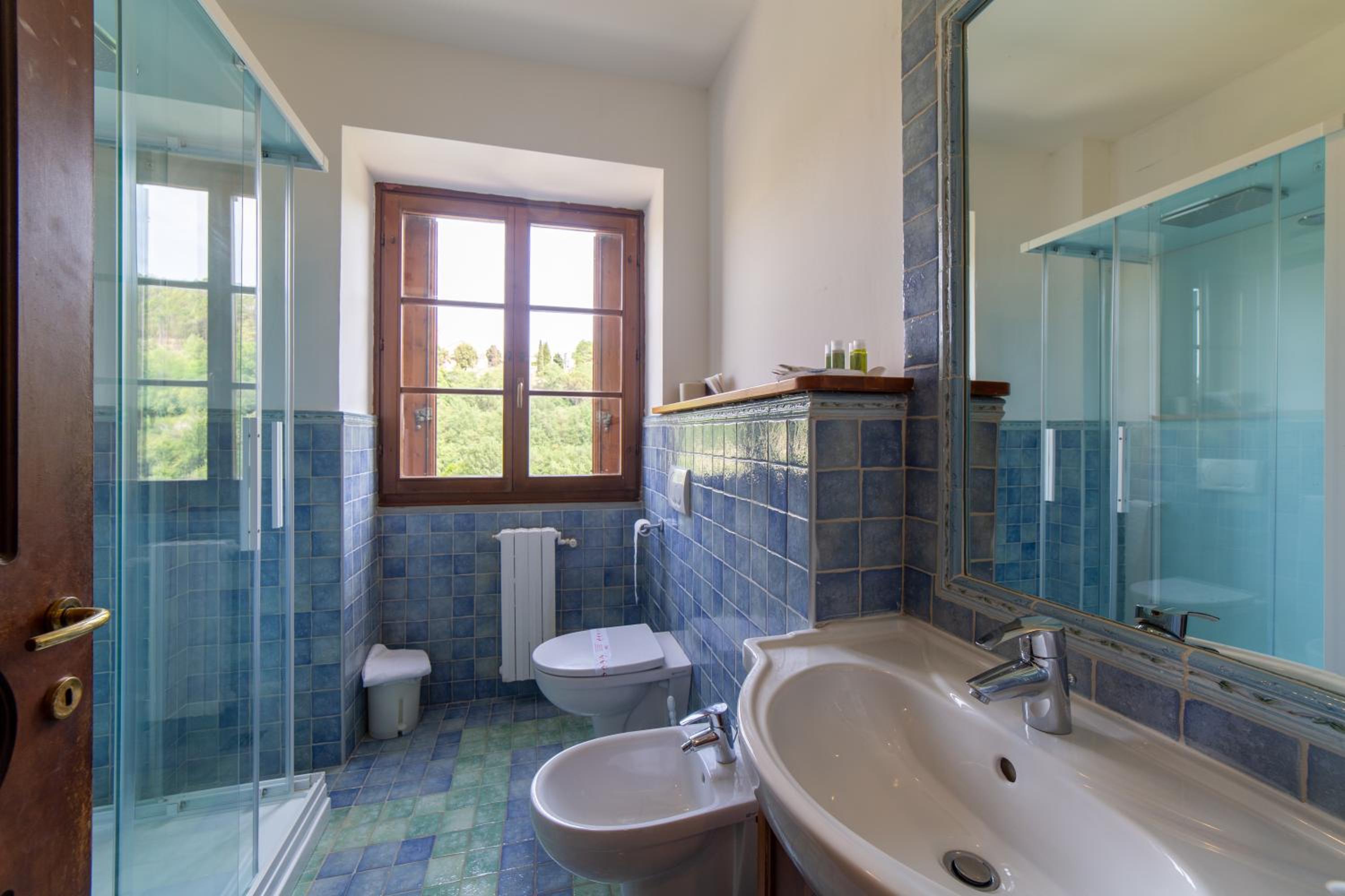 King Room with Spa Bath