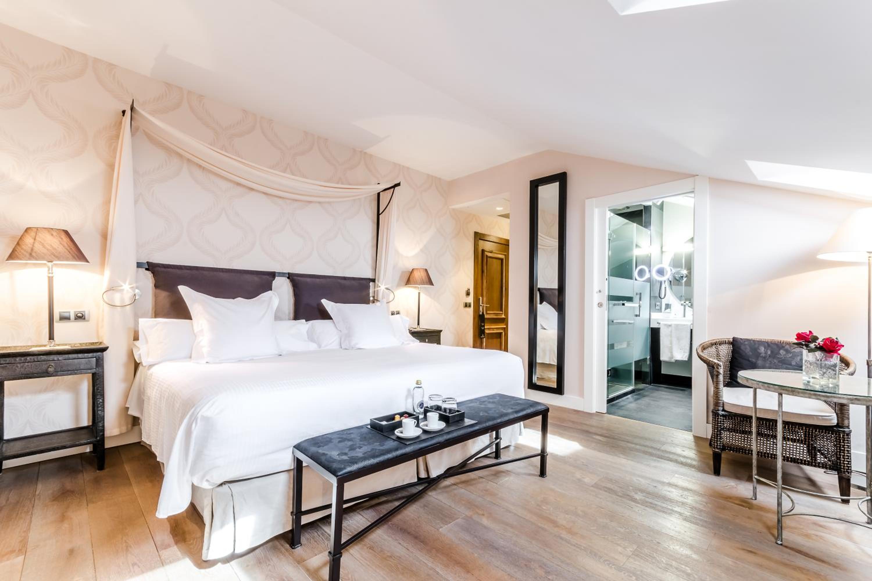Double Room - Photo 3