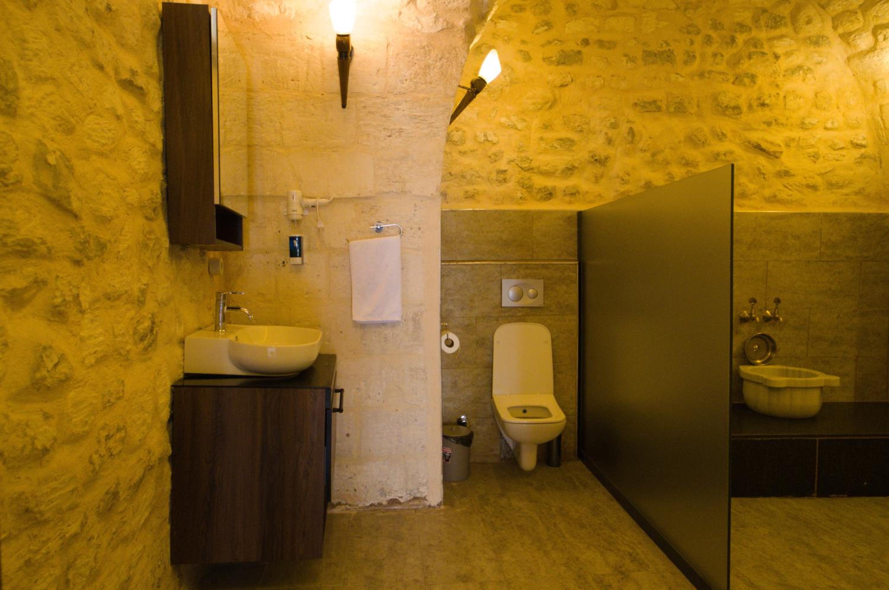 Double Room with Private Bathroom photo 3