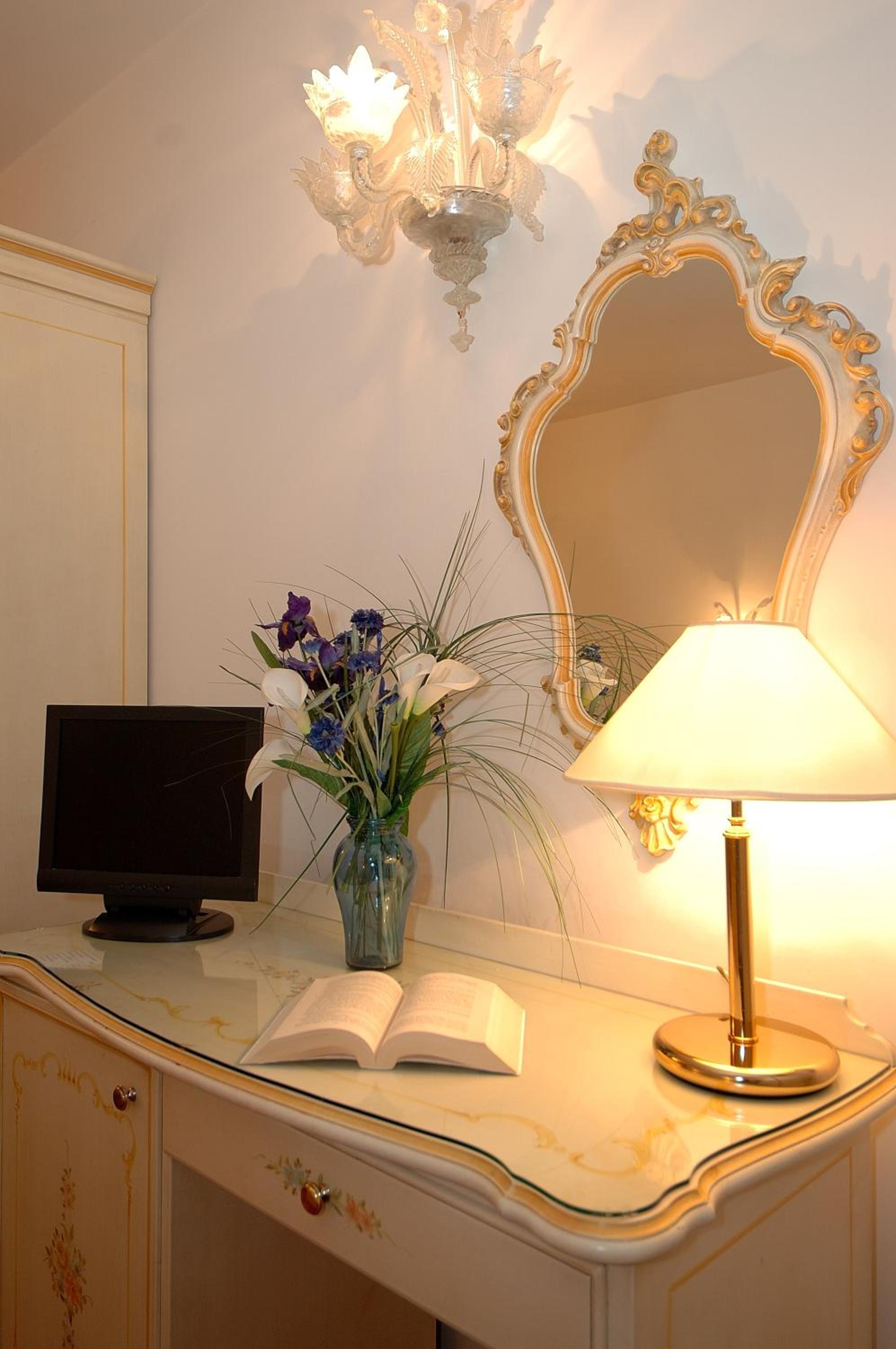 Double or Twin Room photo 2