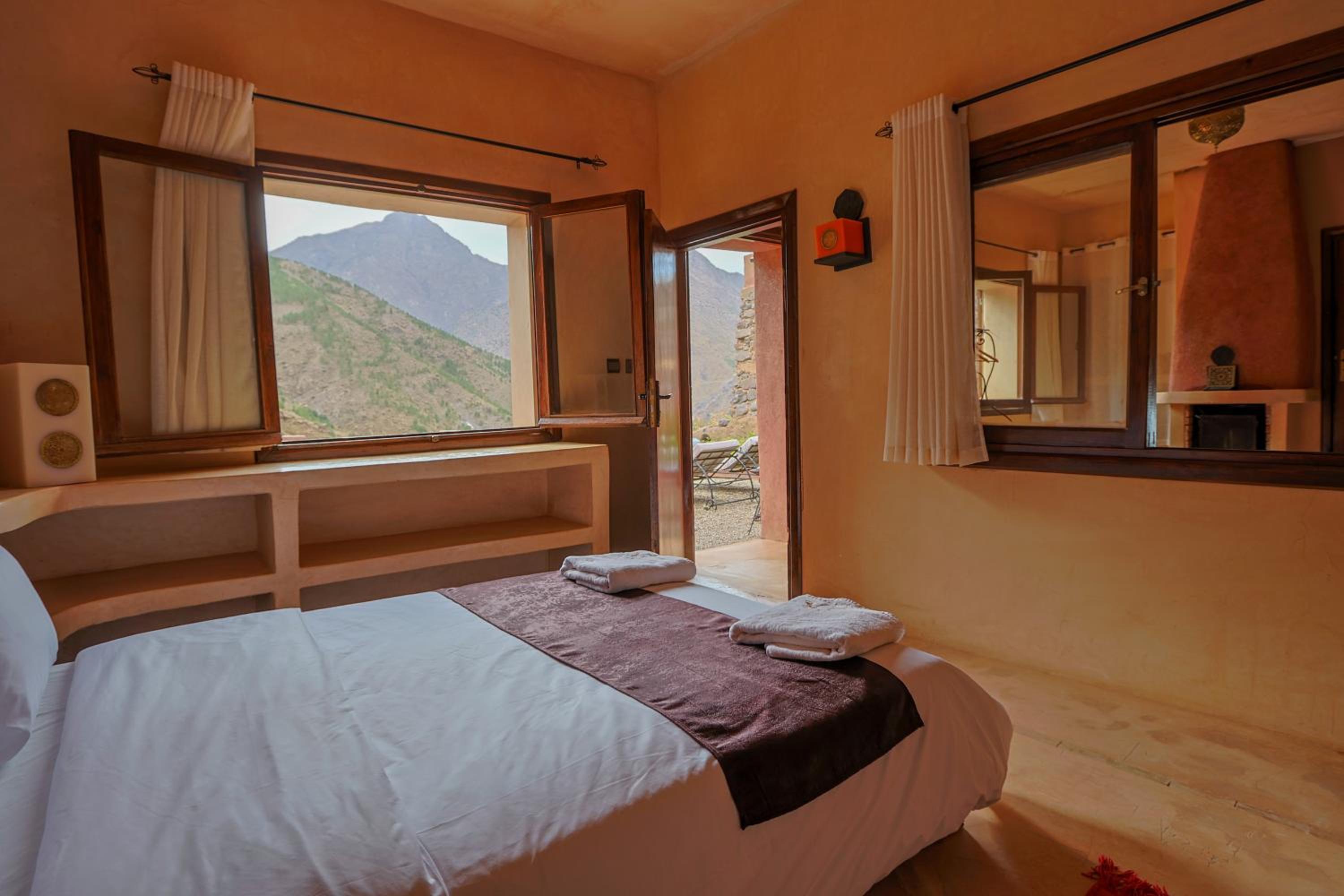 Quadruple Room with Mountain View - Photo 7