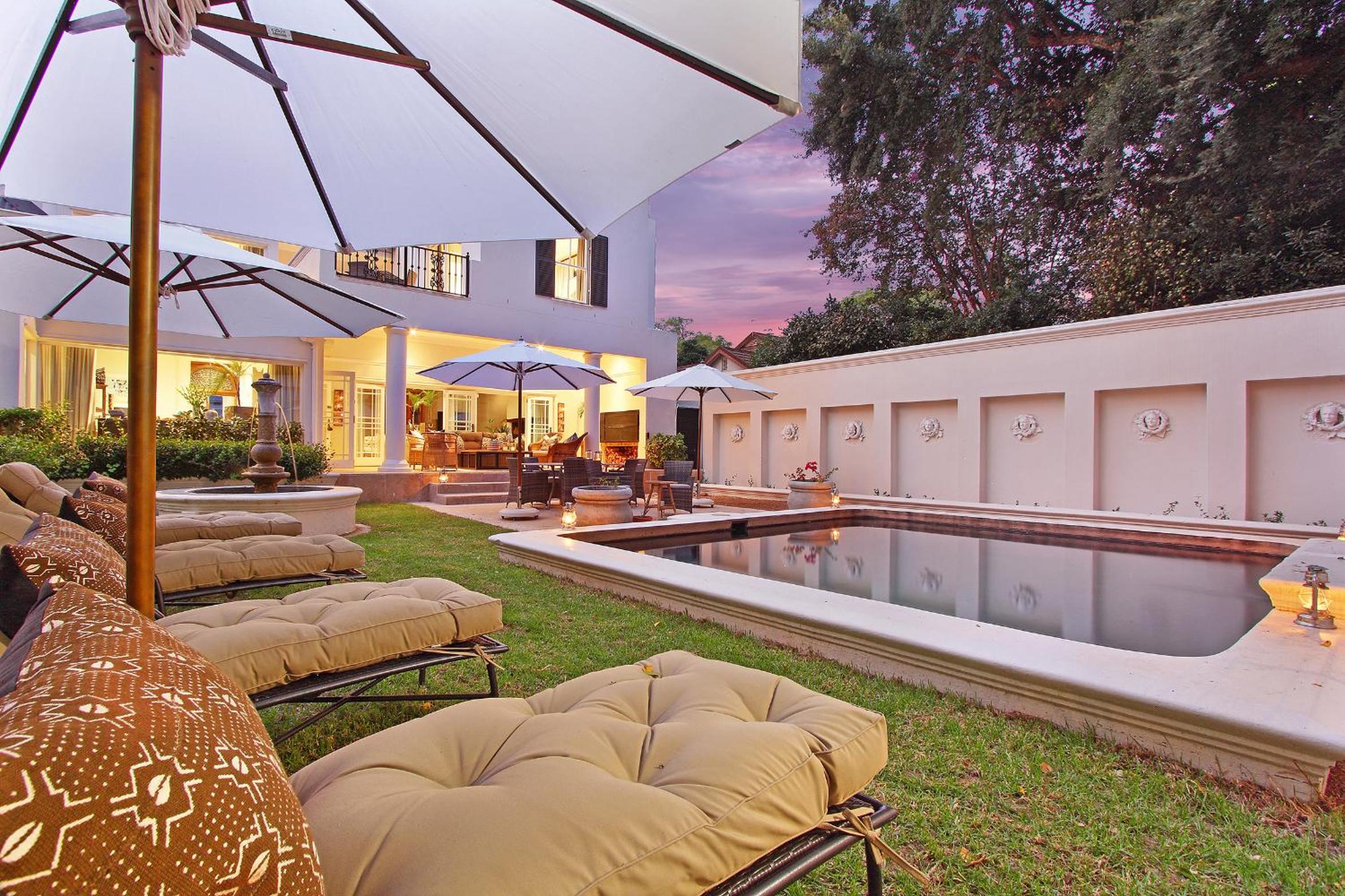 Garden Room 9