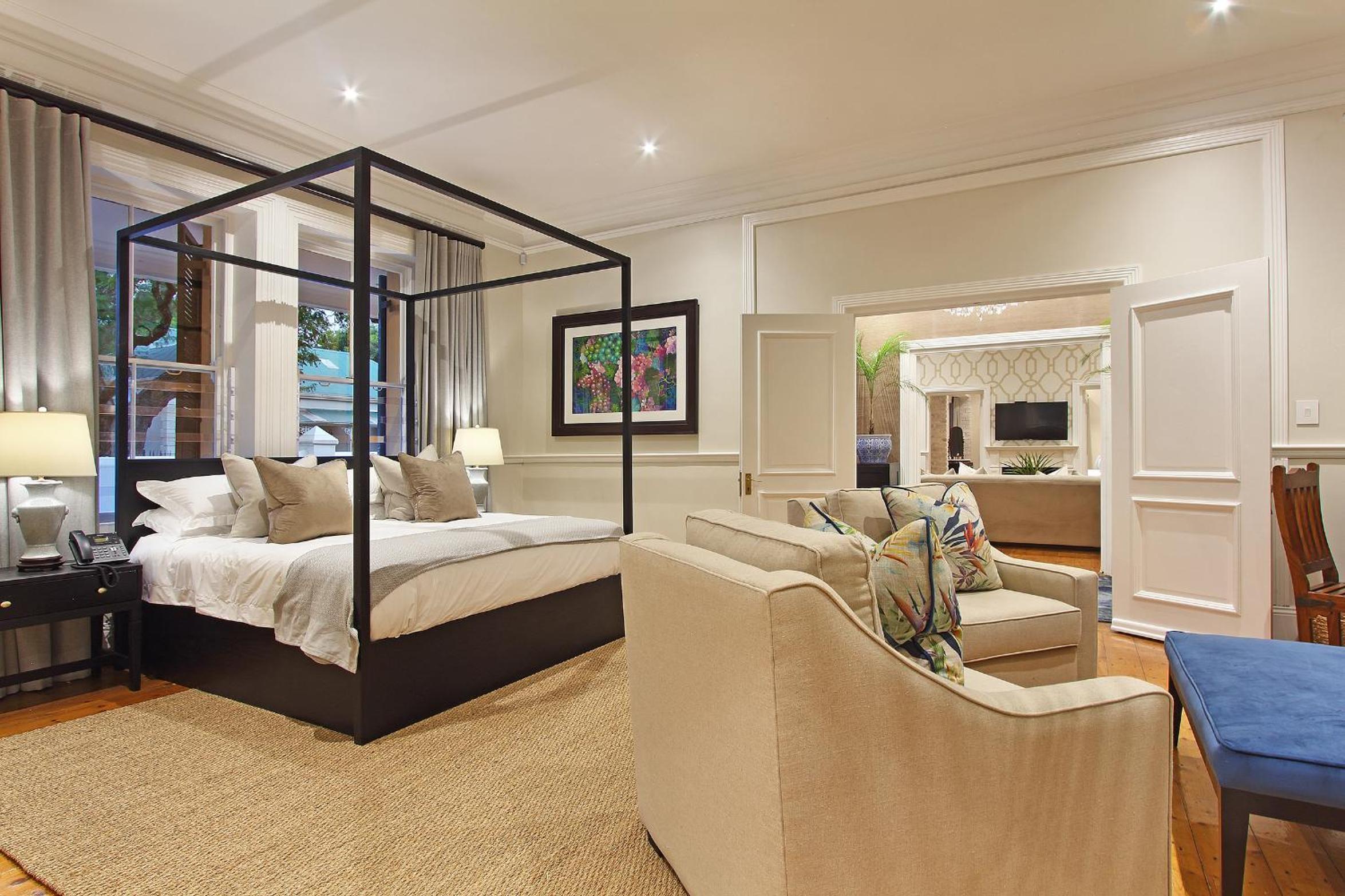 Luxury Room 2