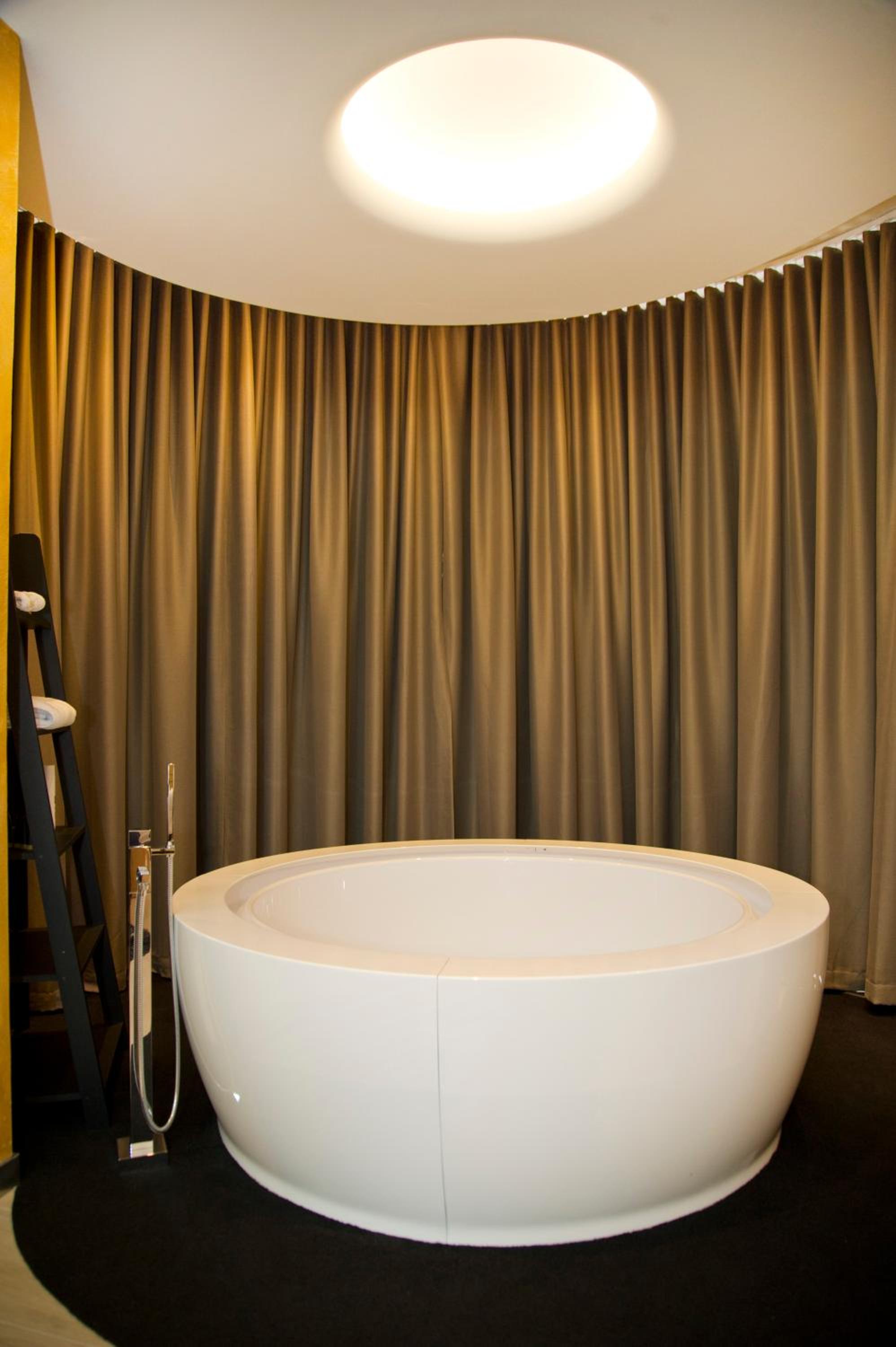 Suite with Hot Tub