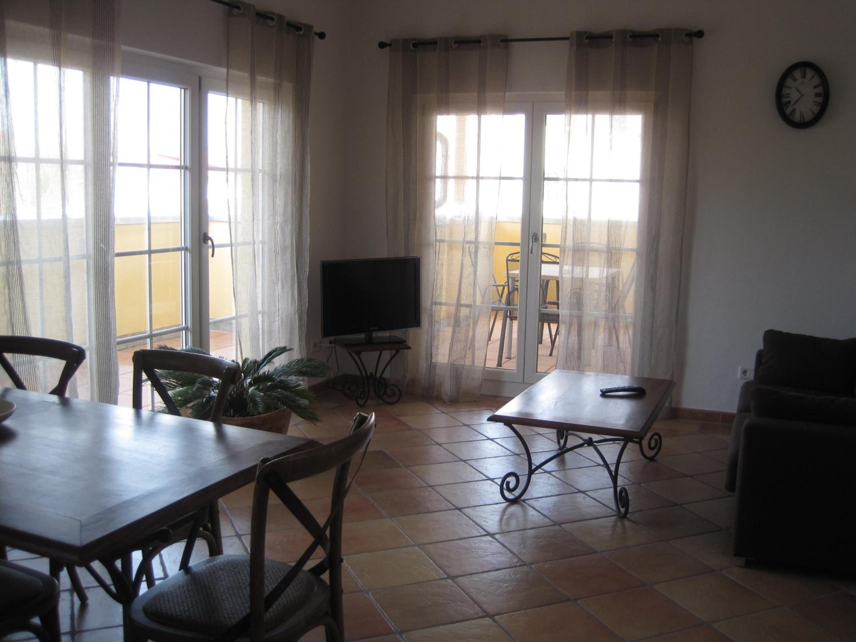 Deluxe One-Bedroom Apartment with Roof Terrace photo 1