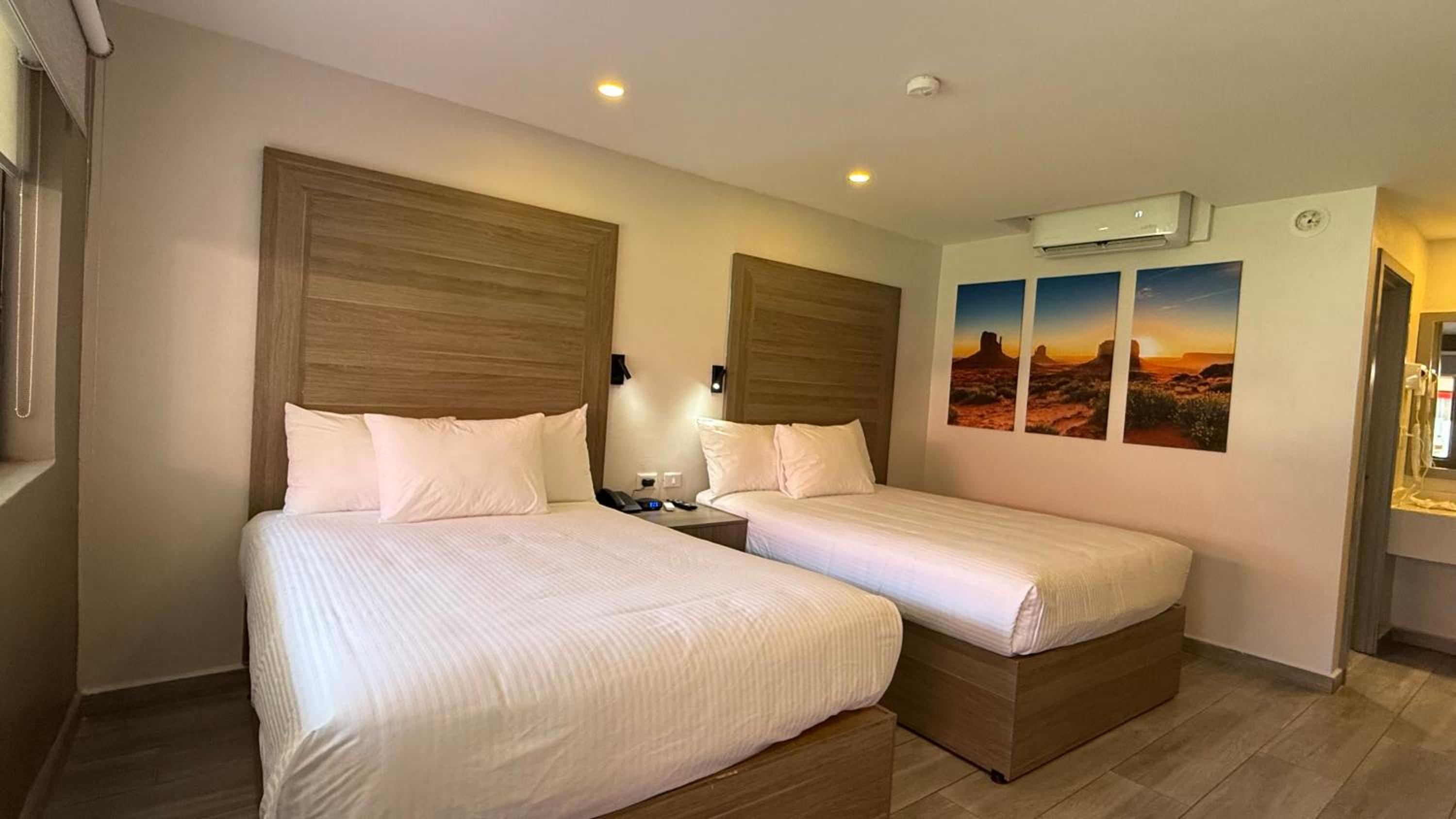 Double Room with Two Double Beds - Non-Smoking
