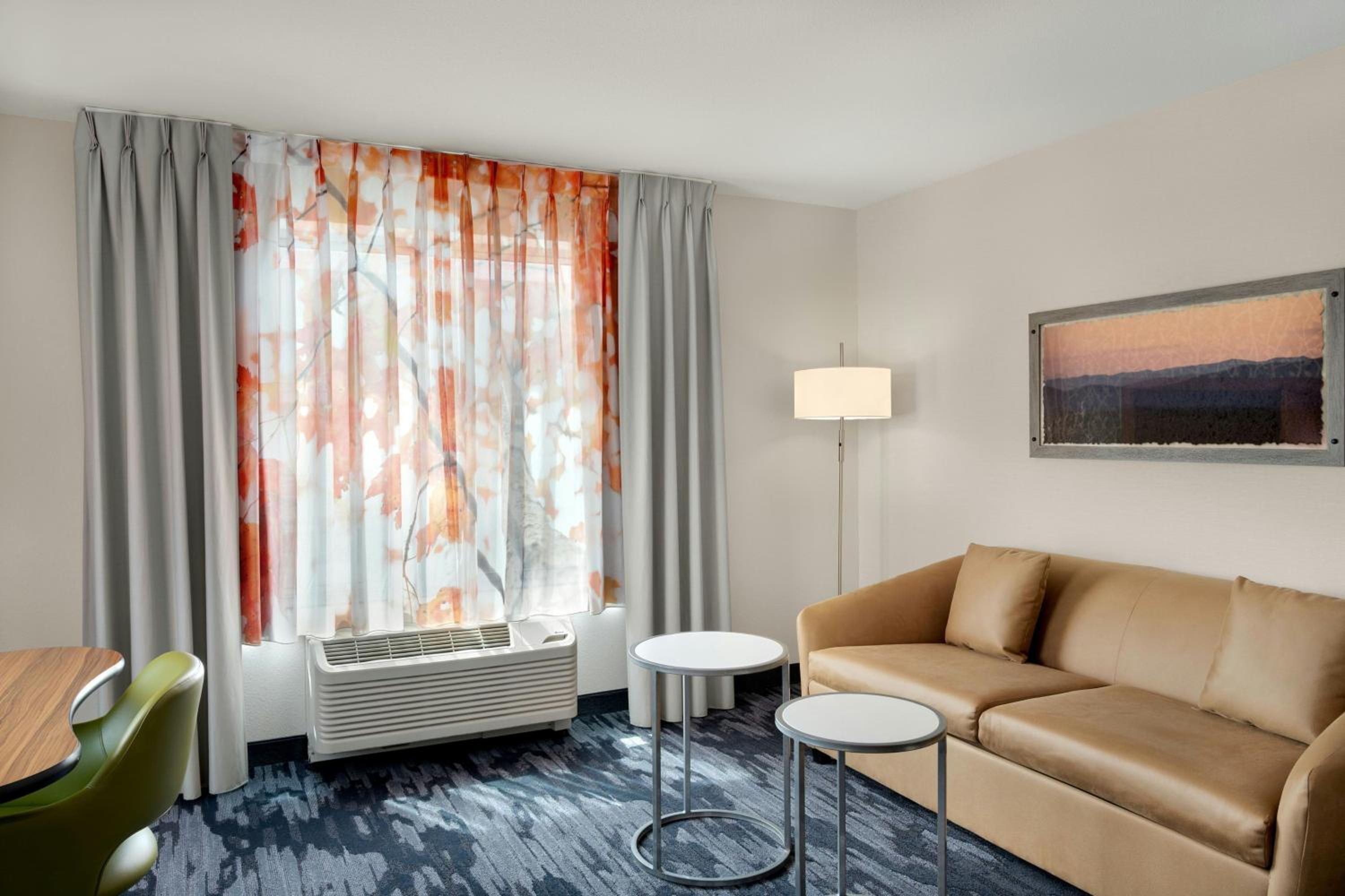 Corner King Suite