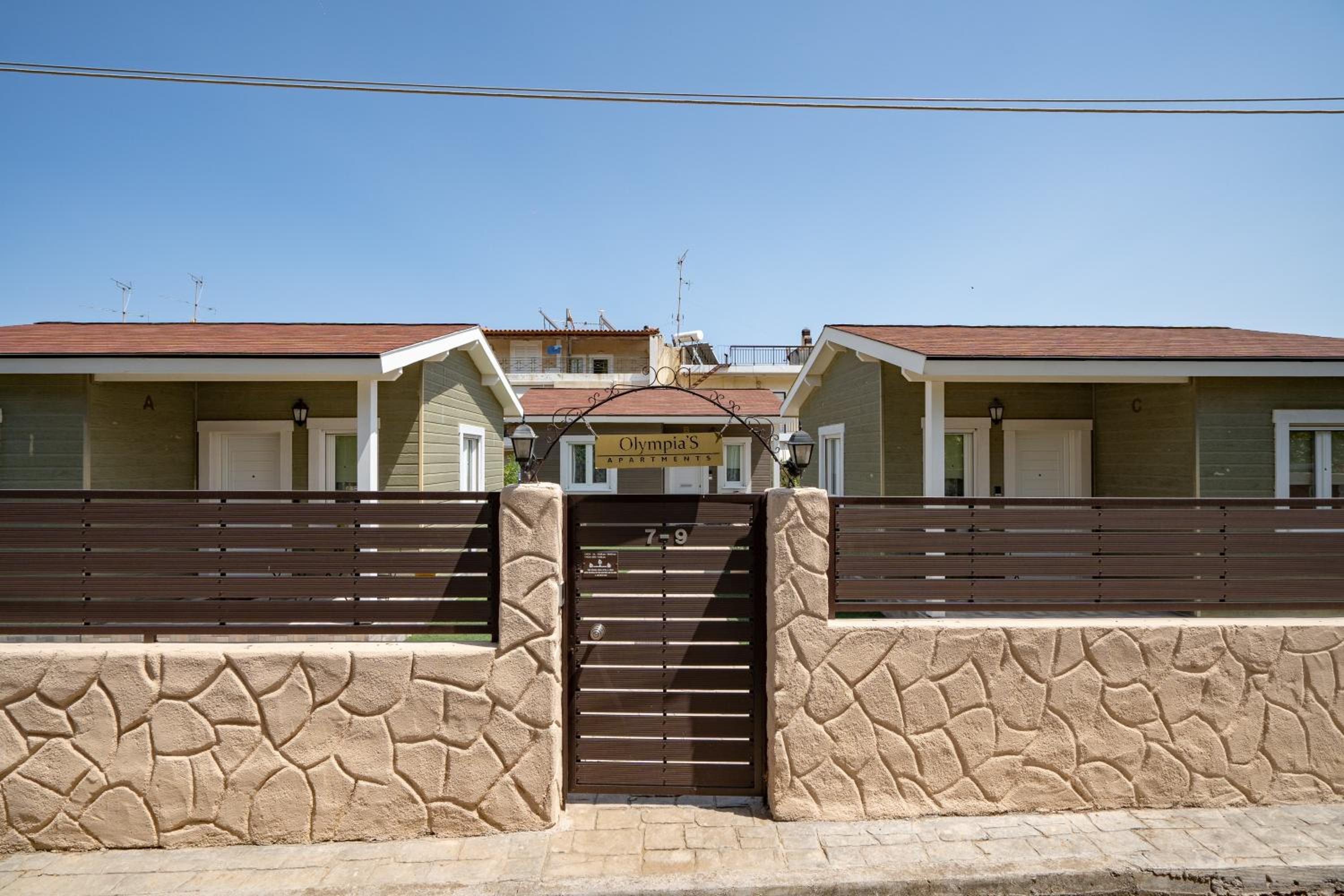Bungalow with Garden View photo 3