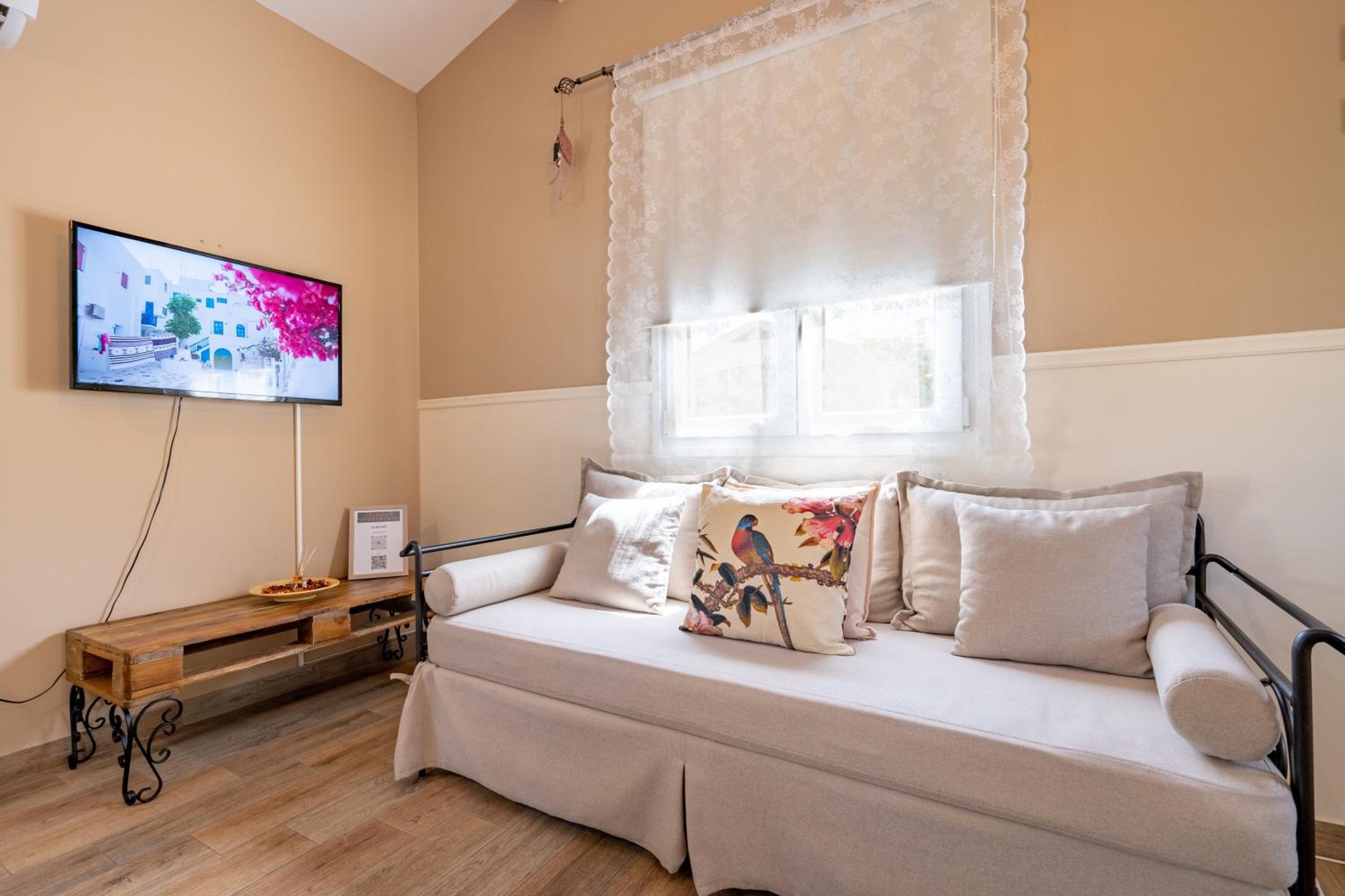 One-Bedroom Bungalow