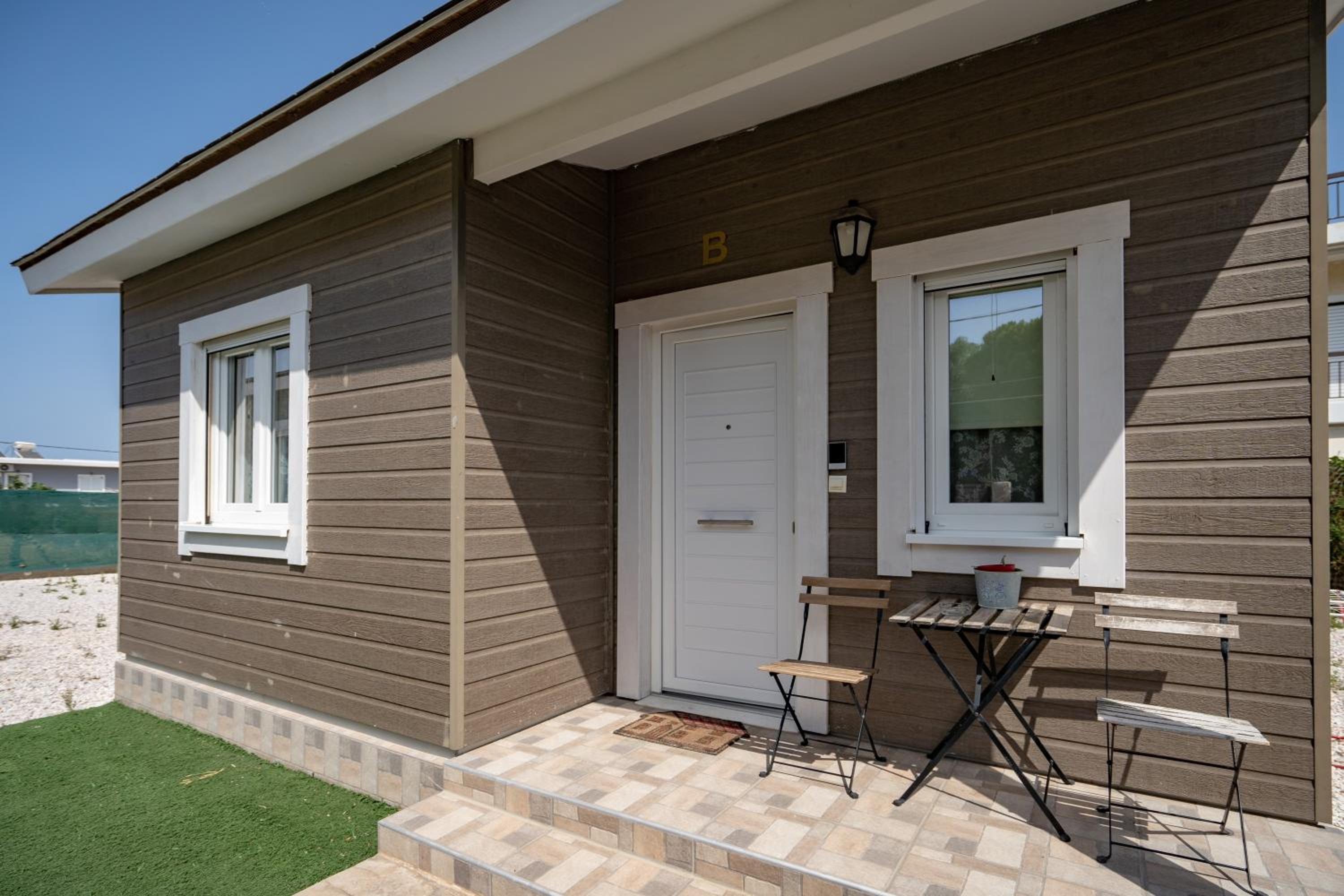 One-Bedroom Bungalow photo 1