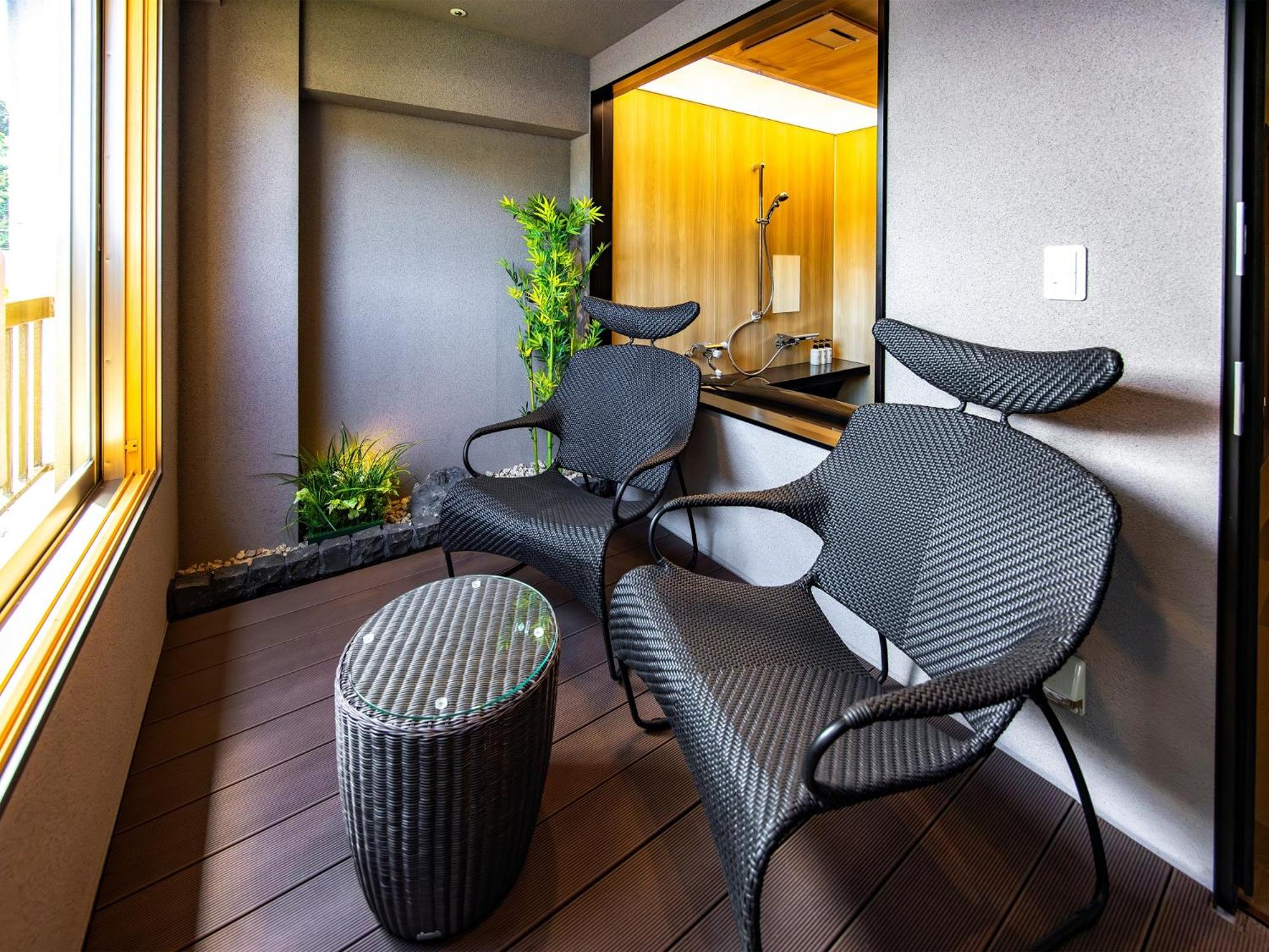 Premium Twin Room with Private Hot Spring Bath photo 3