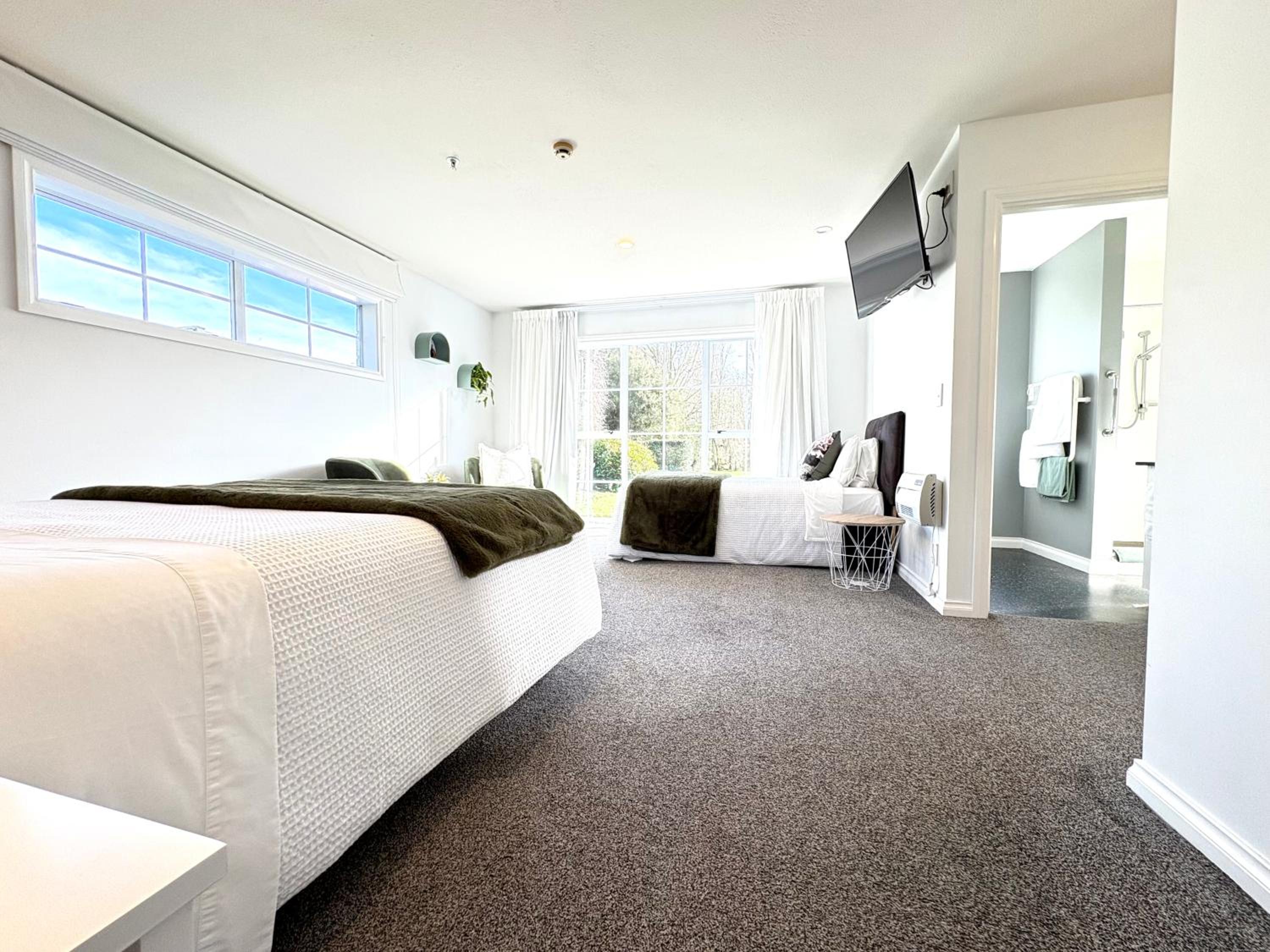Standard Triple Room photo 3