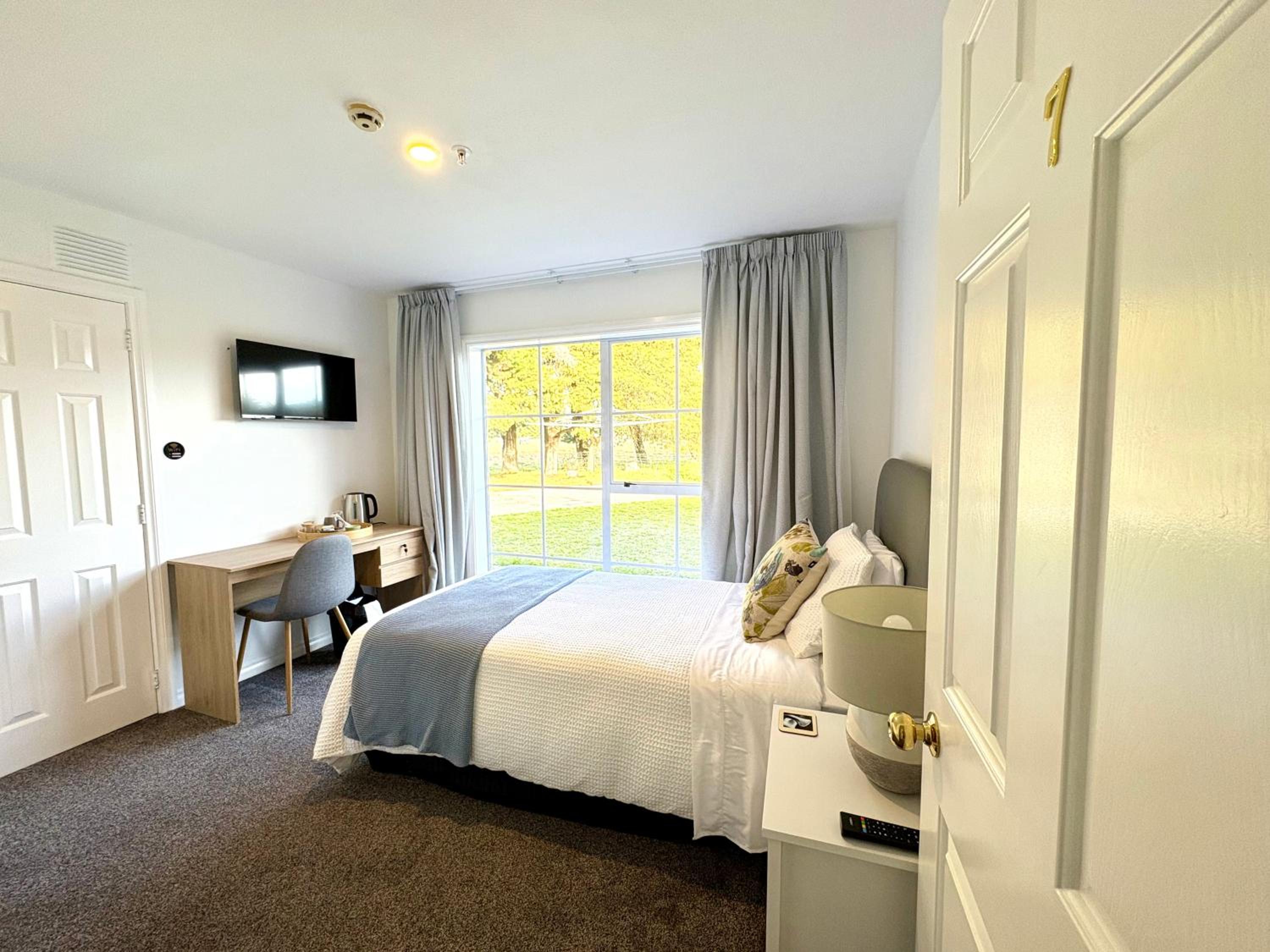 Deluxe Single Room photo 3