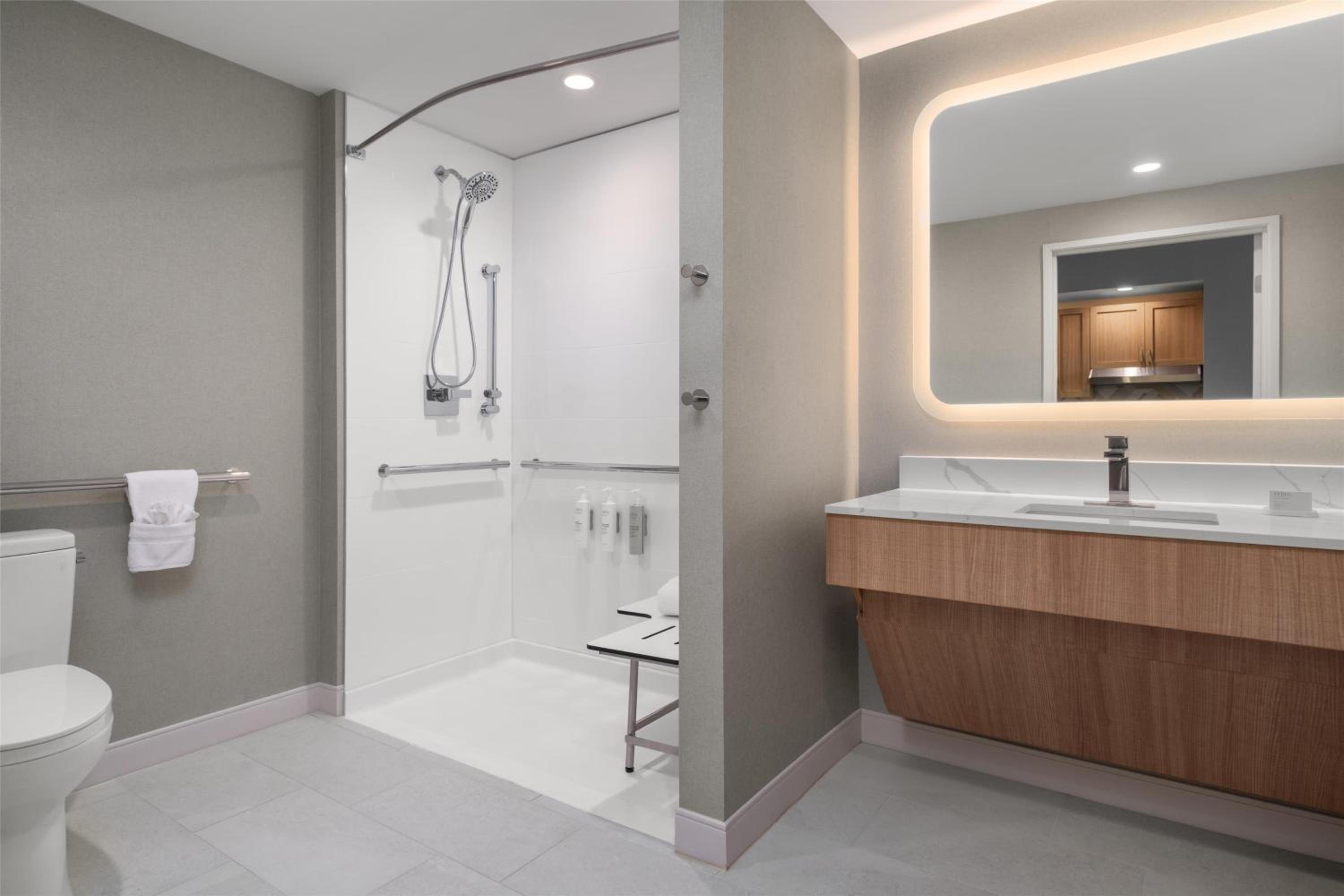 King Suite with Roll-In Shower - Mobility Accessible  - Photo 2