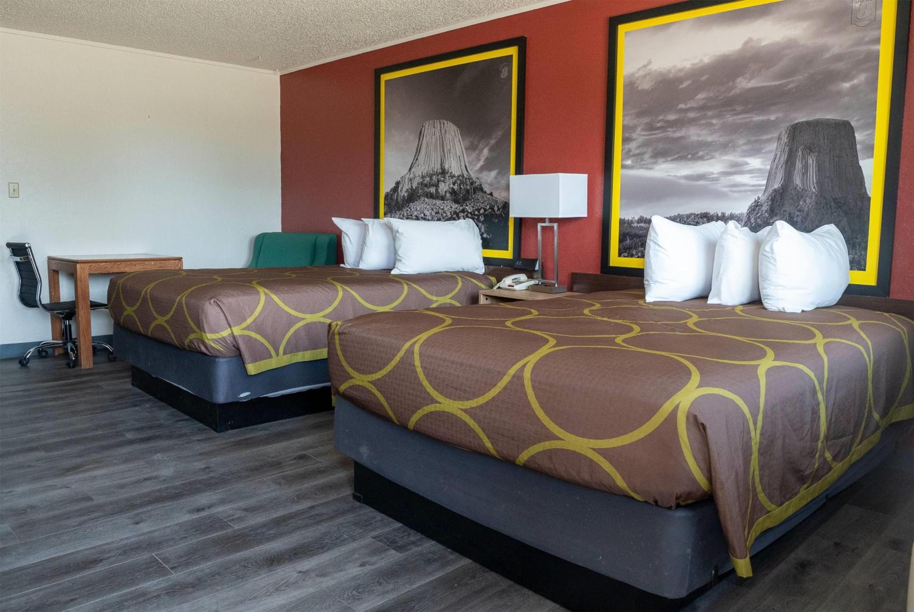Deluxe Queen Room with Two Queen Beds - Non-Smoking
