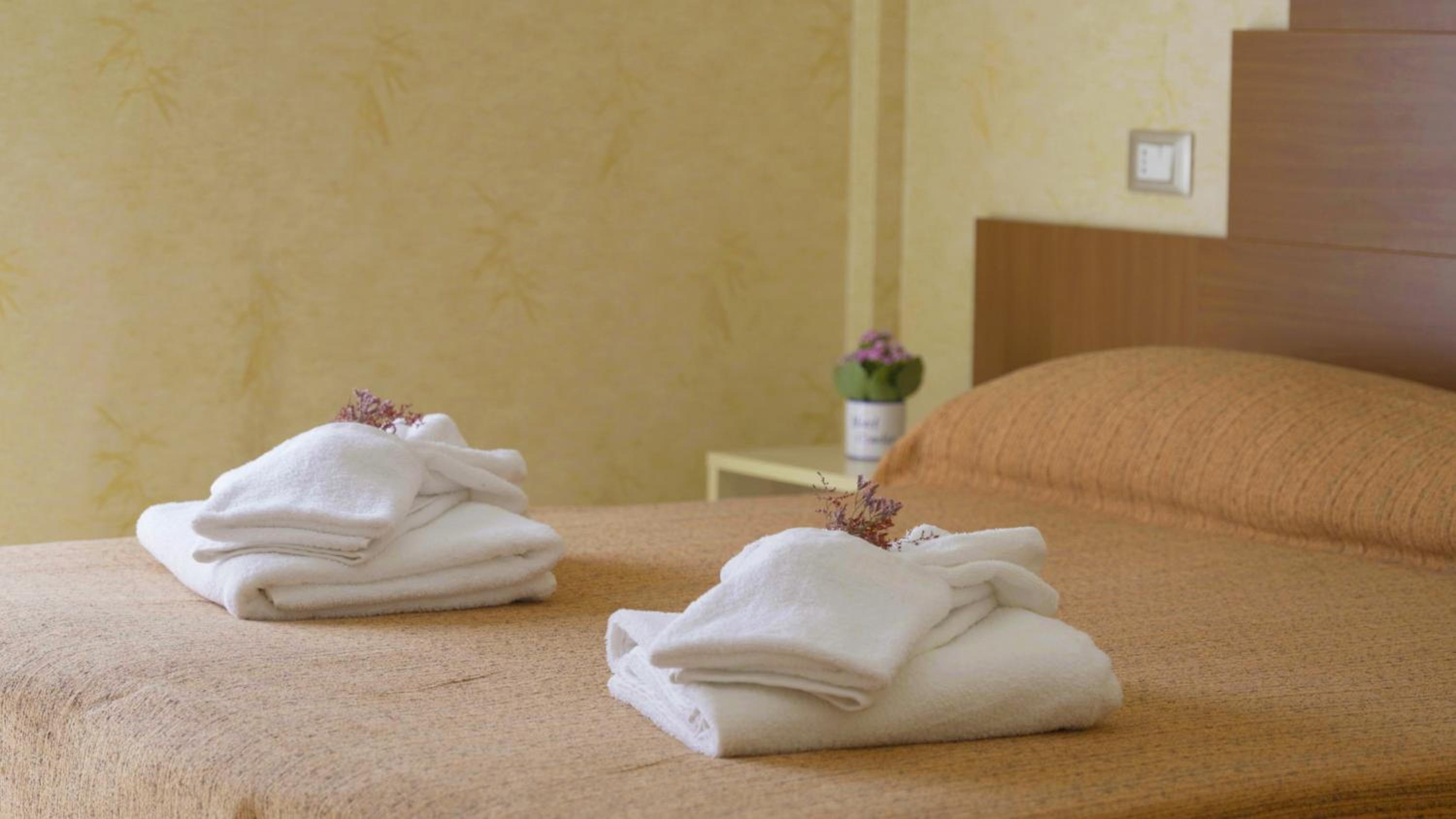 Deluxe Quadruple Room with Beach Access photo 3