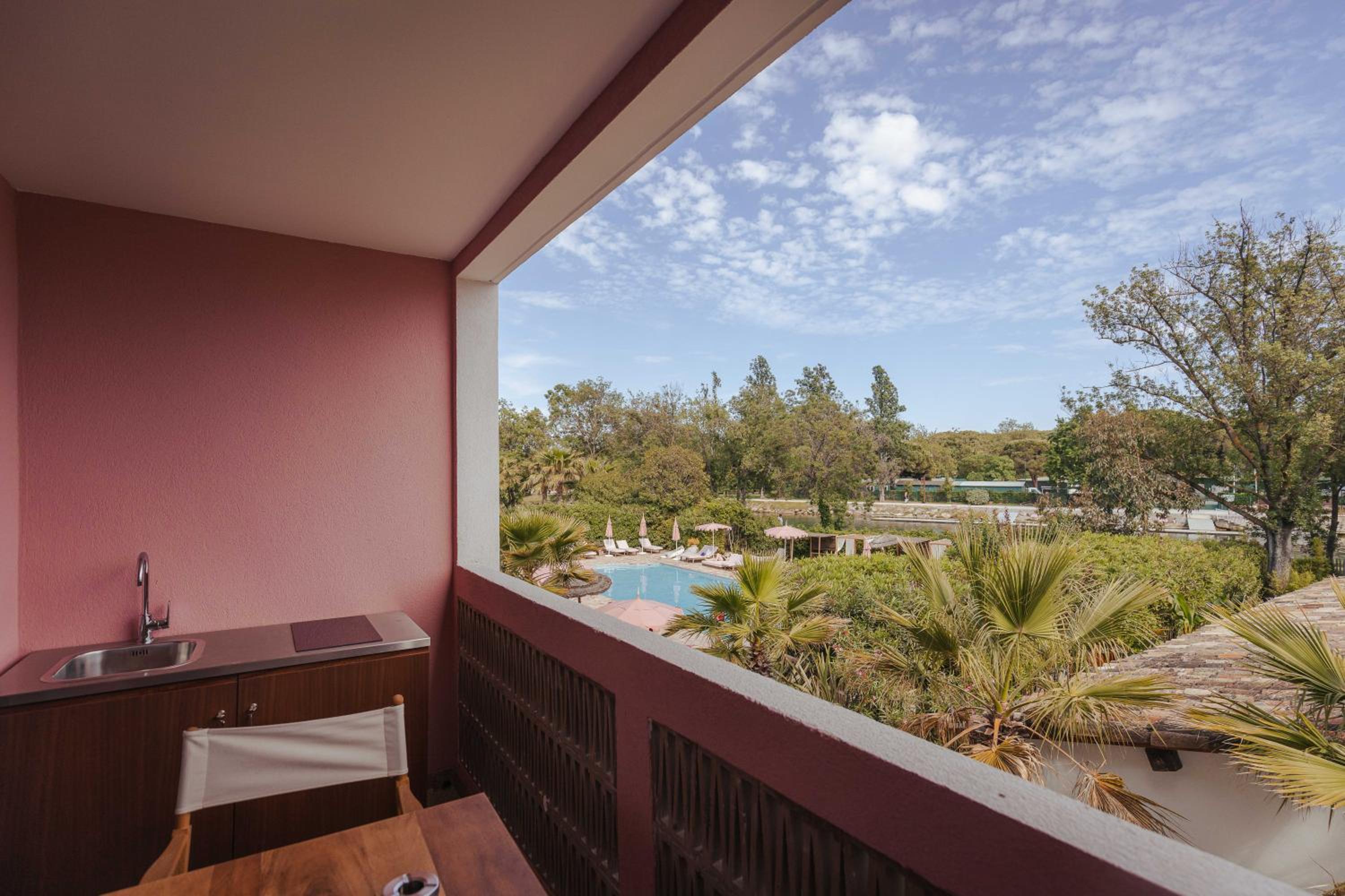 Double Room with Pool View - "MI CASA SIGNATURE RIVER VIEW"