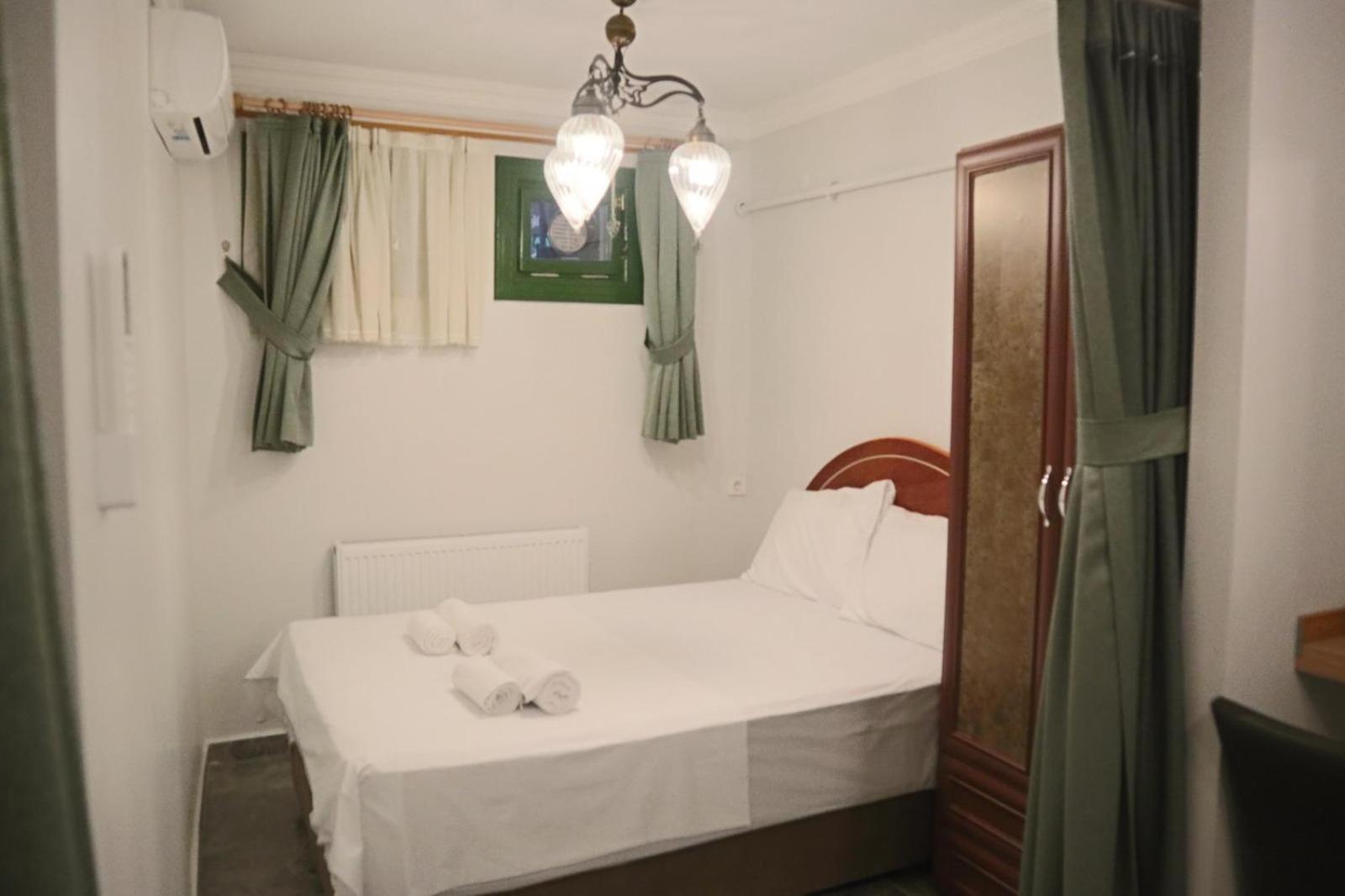 Studio Apartment photo 2