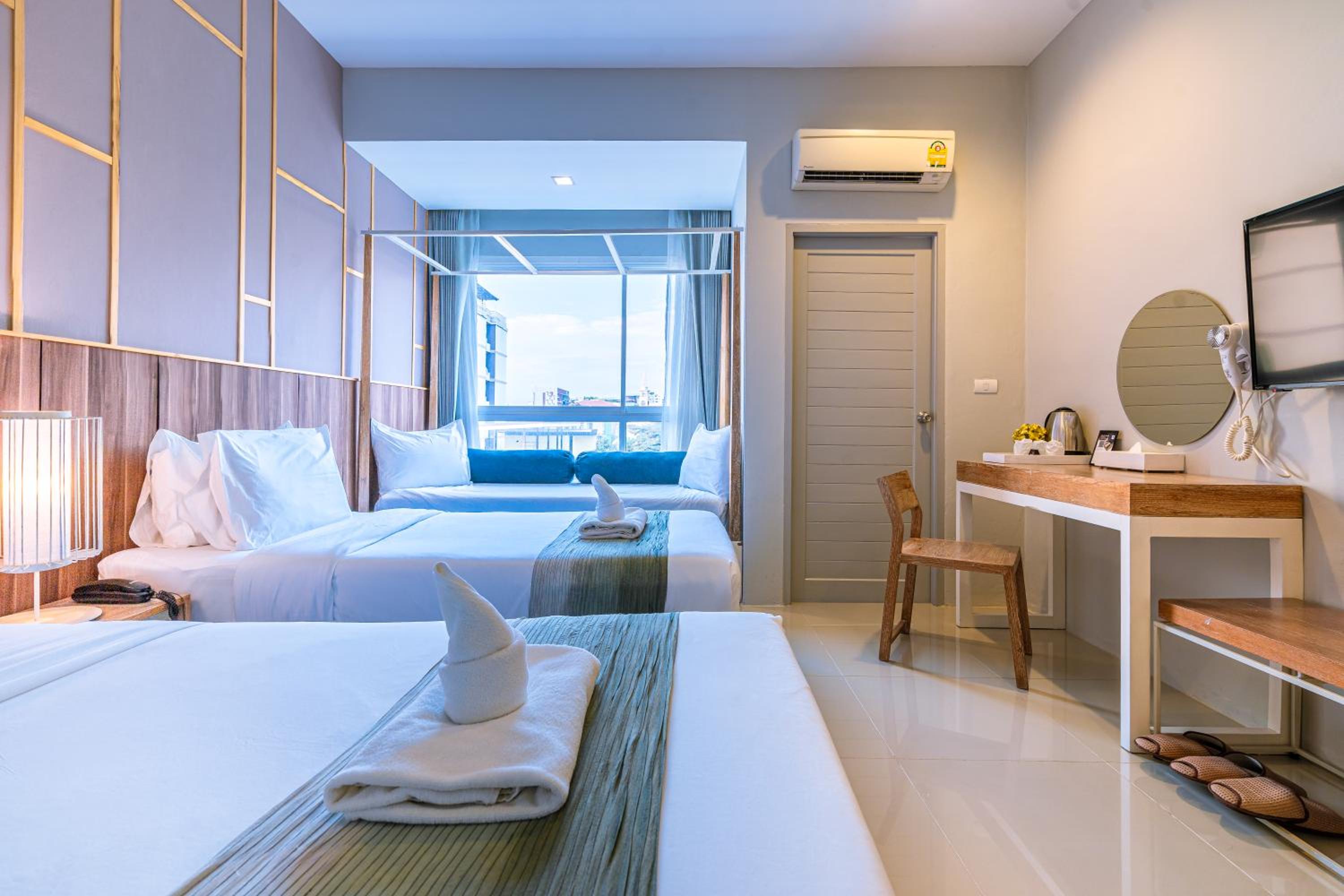 Triple Room