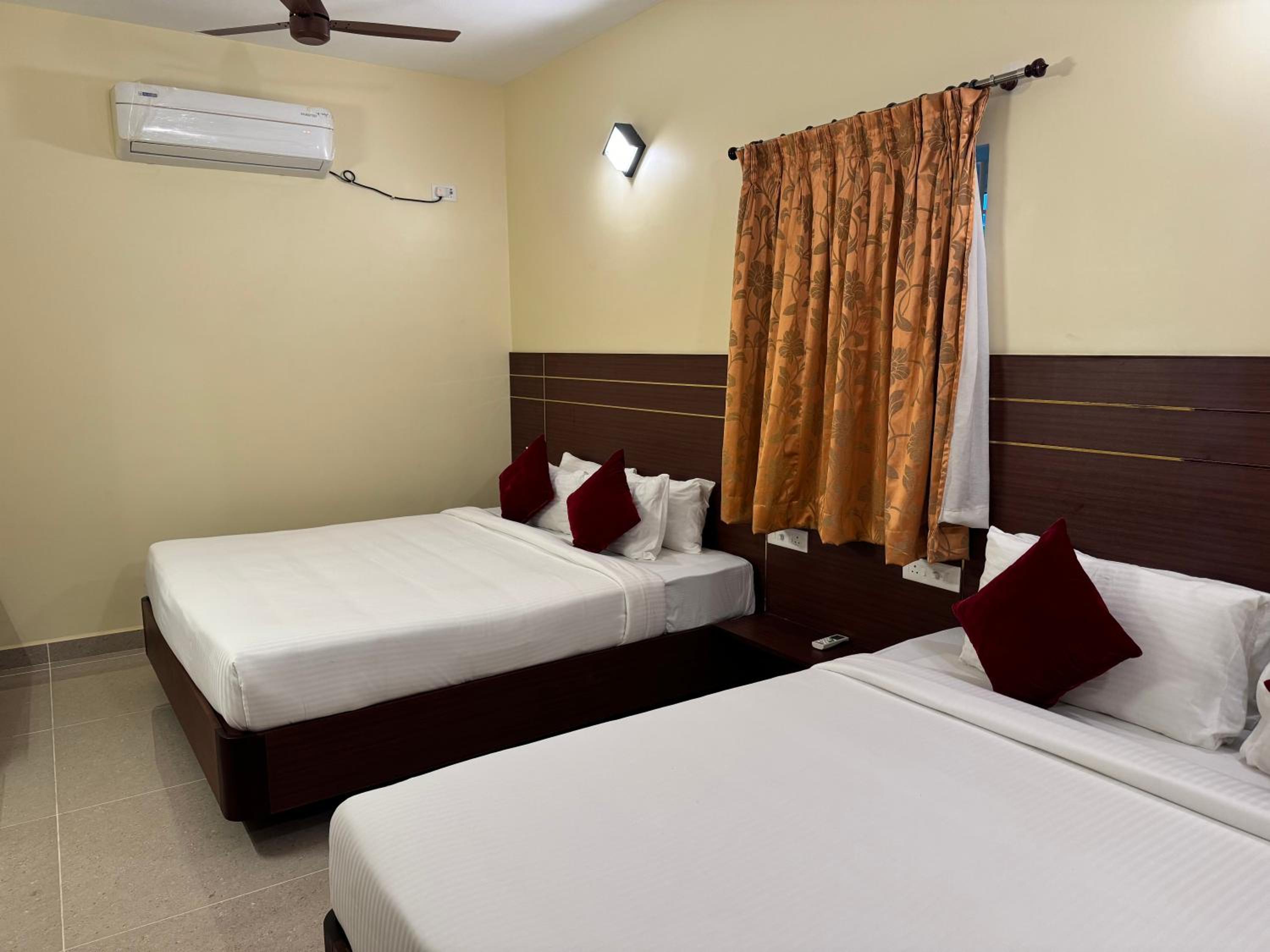 Standard Quadruple Room - Photo 6