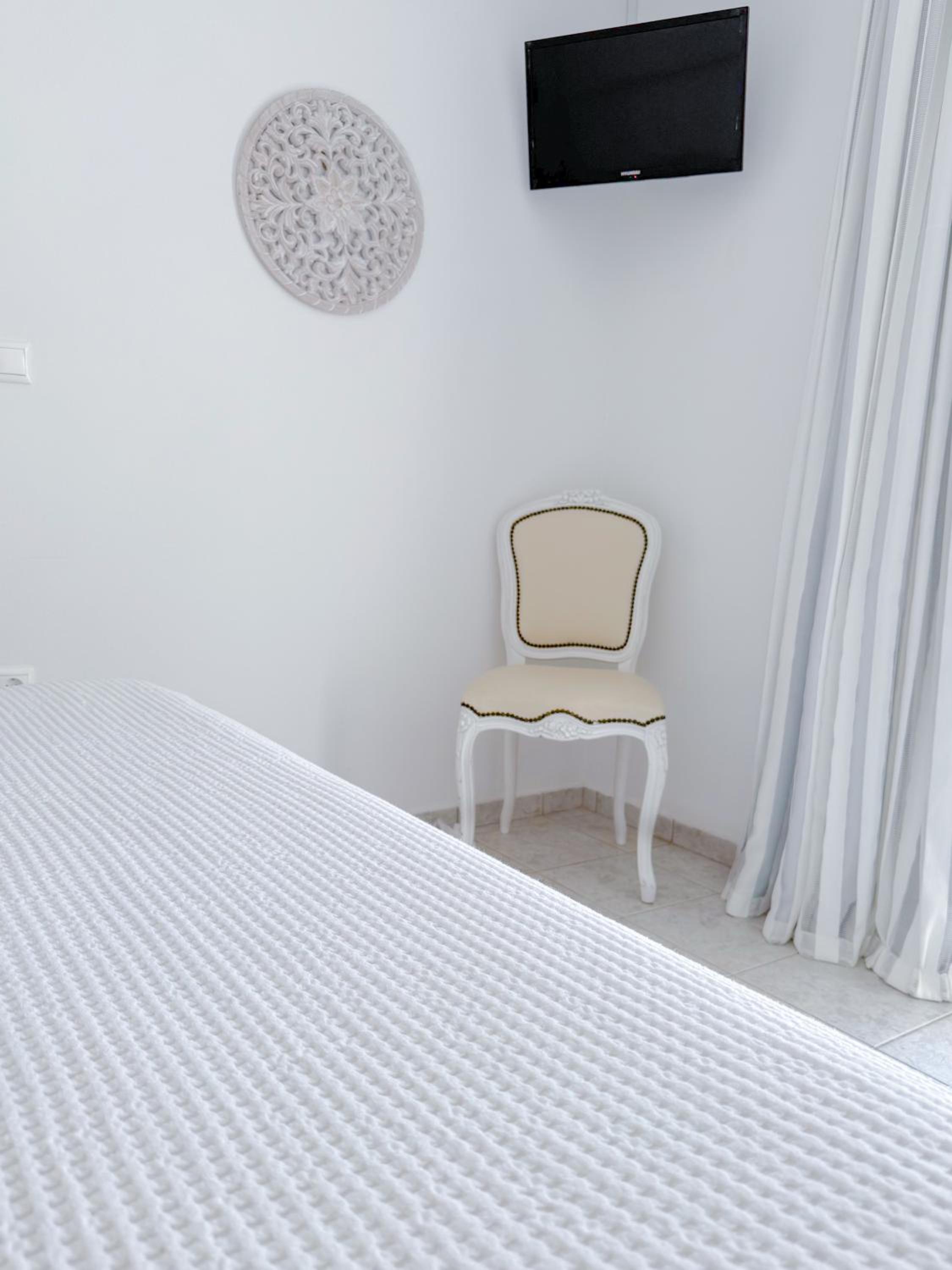 Economy Double Room photo 1