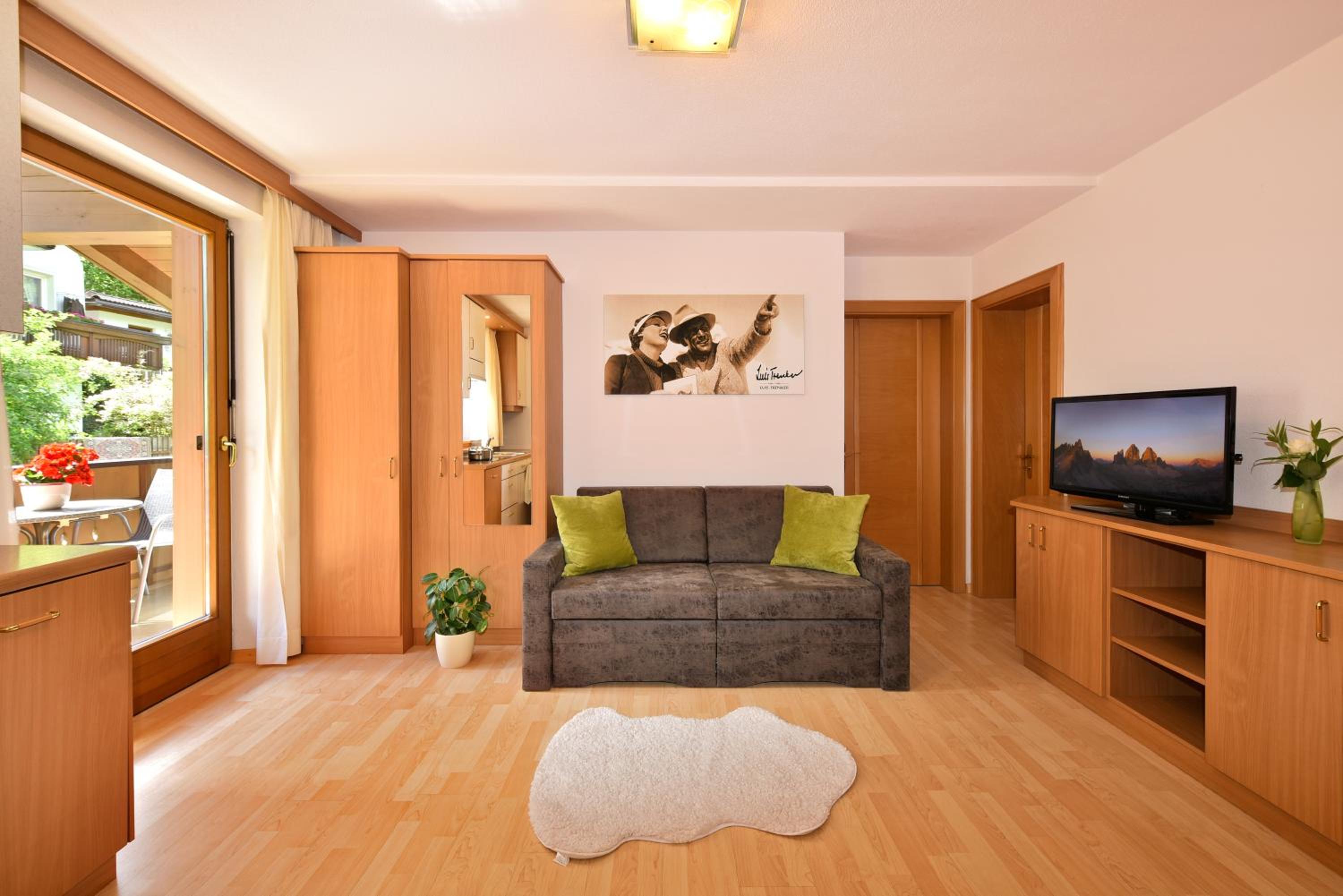 One-Bedroom Apartment