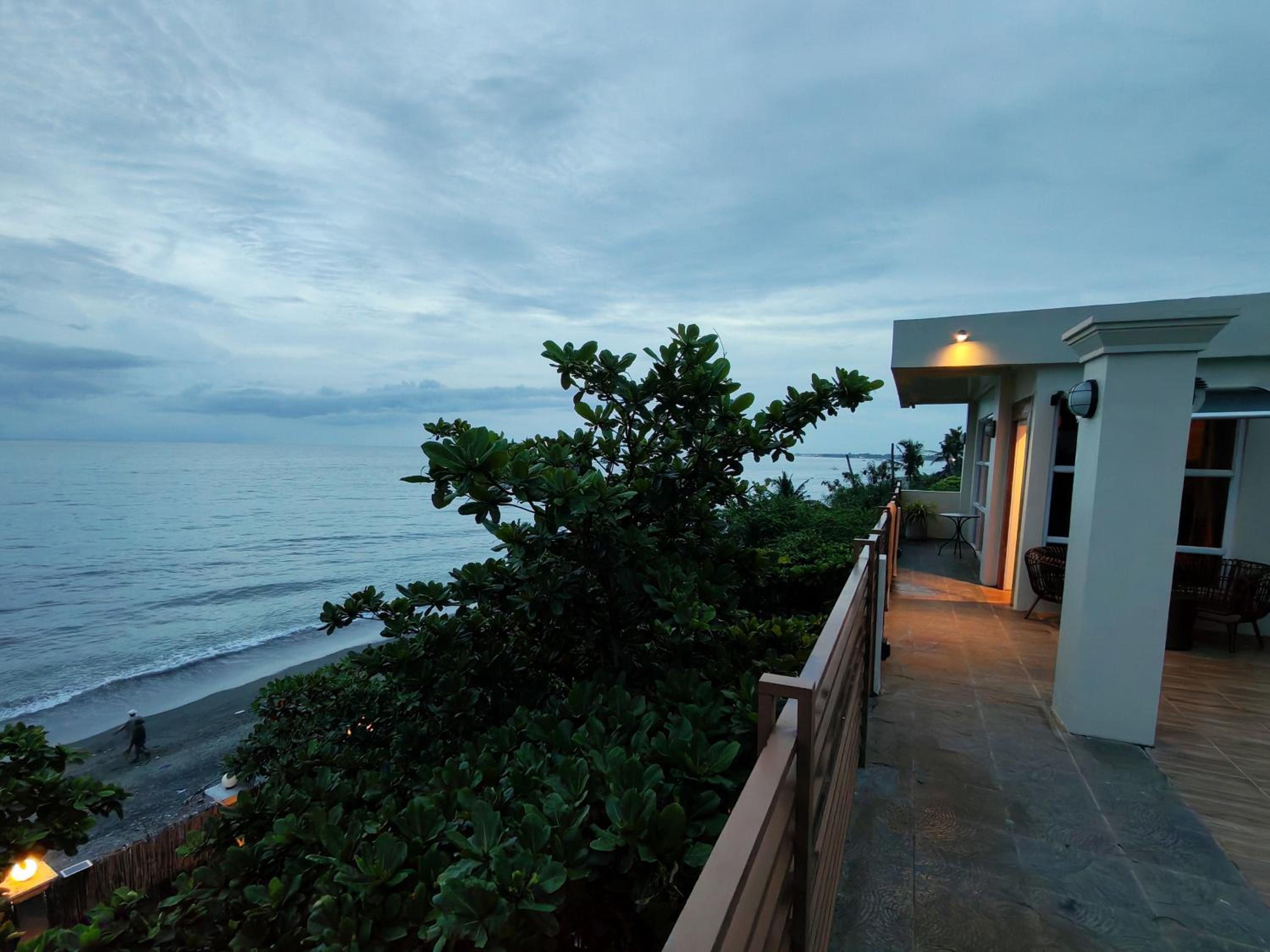 Studio with Sea View - Photo 1