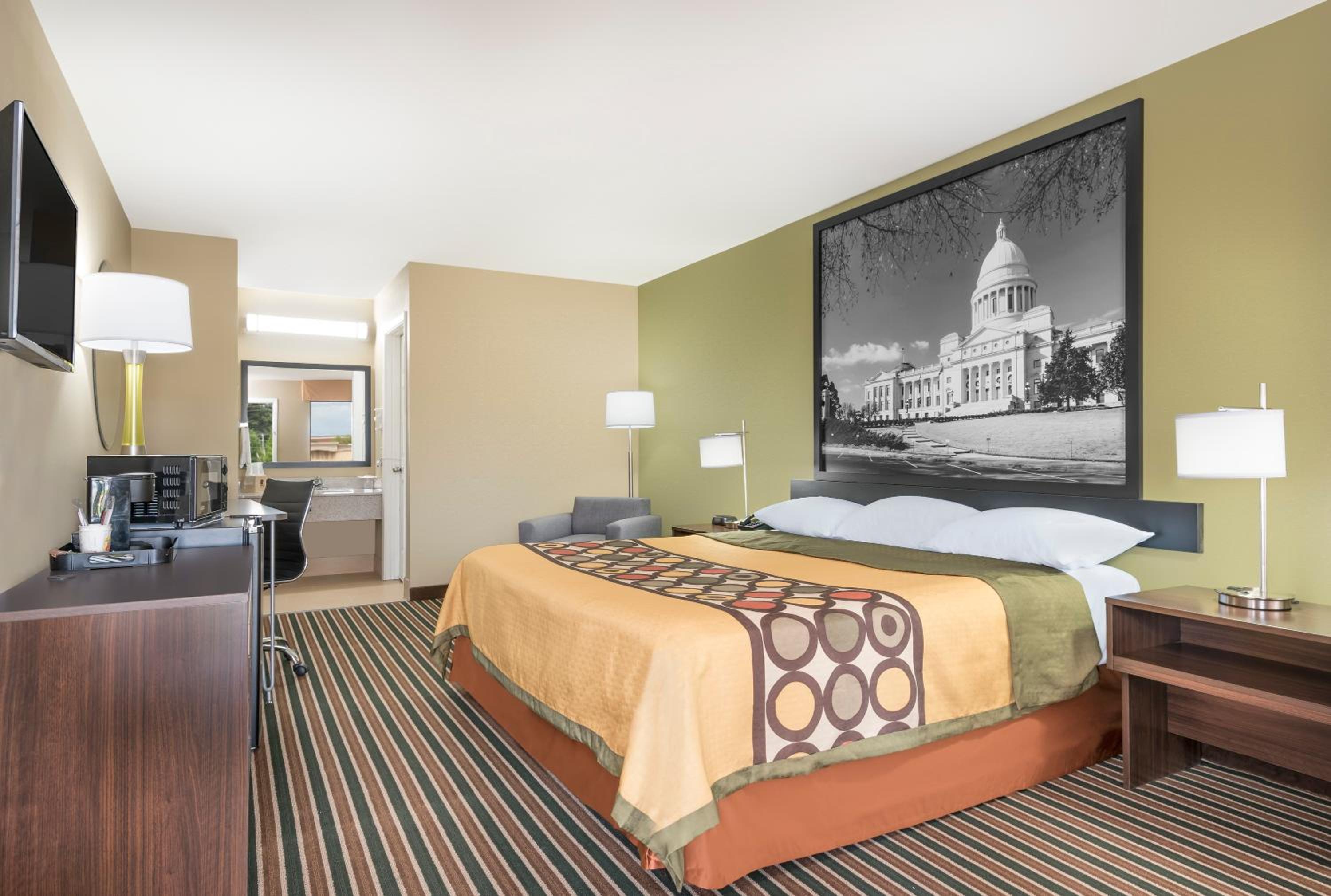 King Room - Non-Smoking - Photo 3