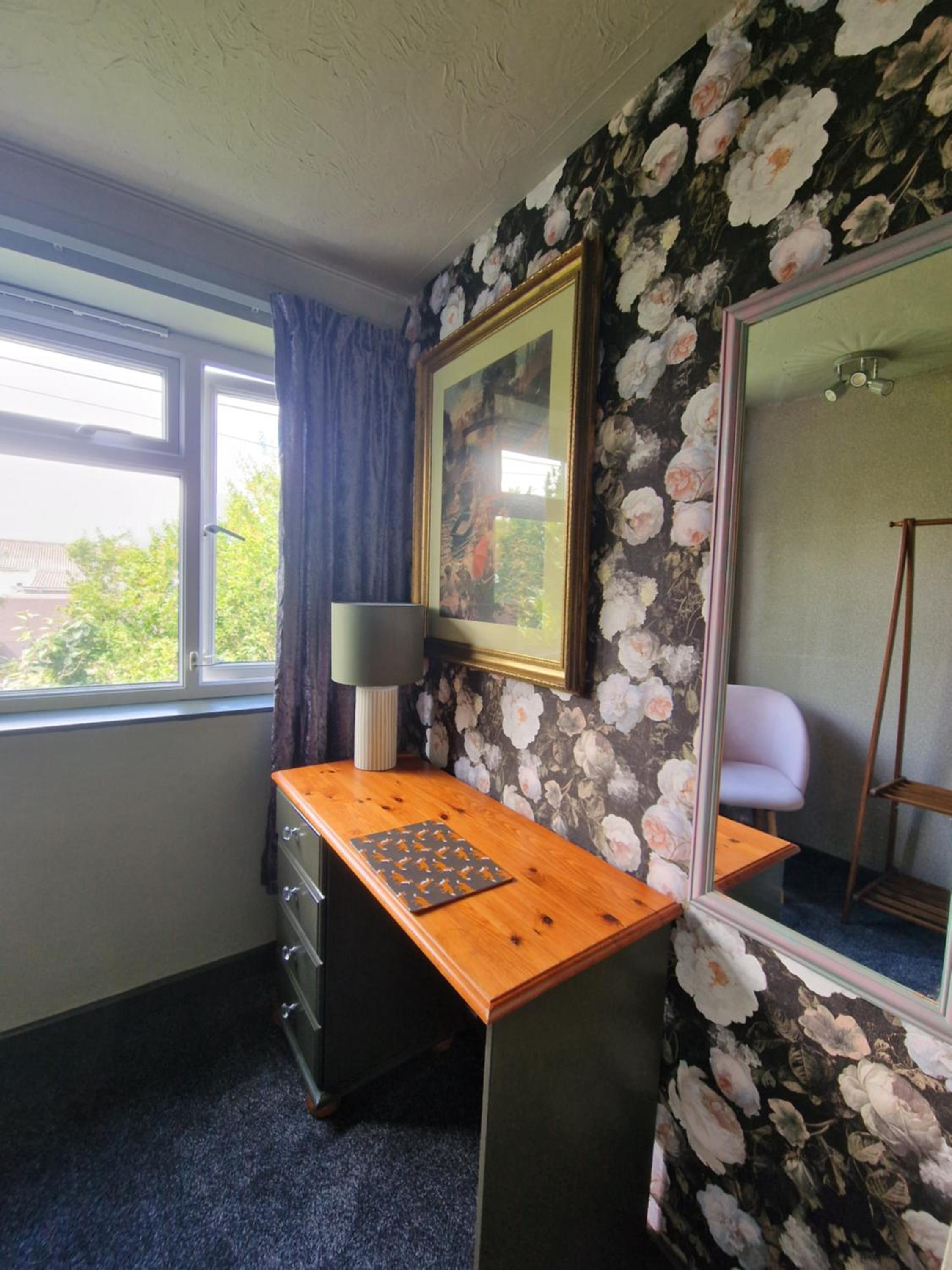 Deluxe Double Room with Shower photo 3