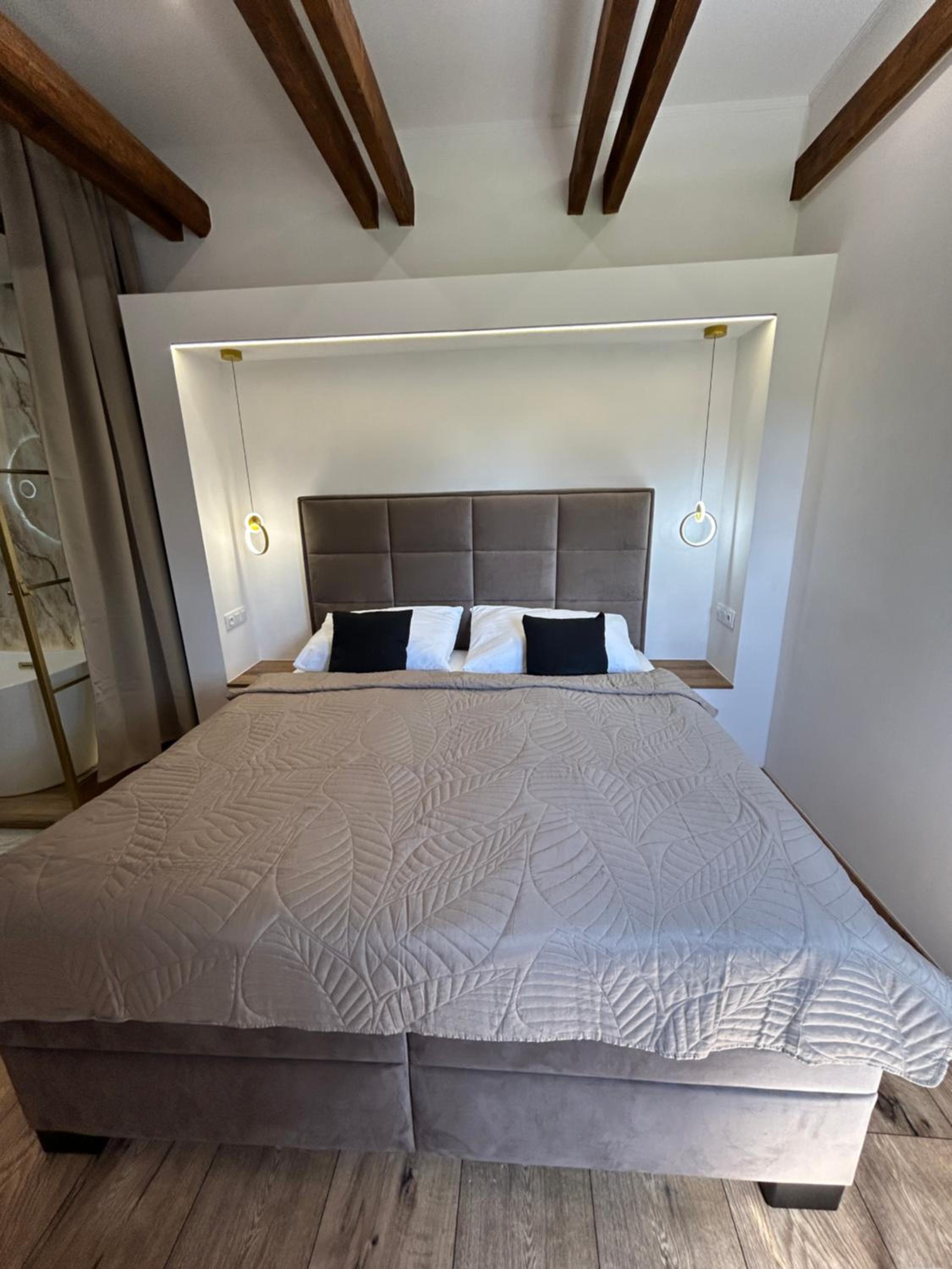 Deluxe Suite photo 3