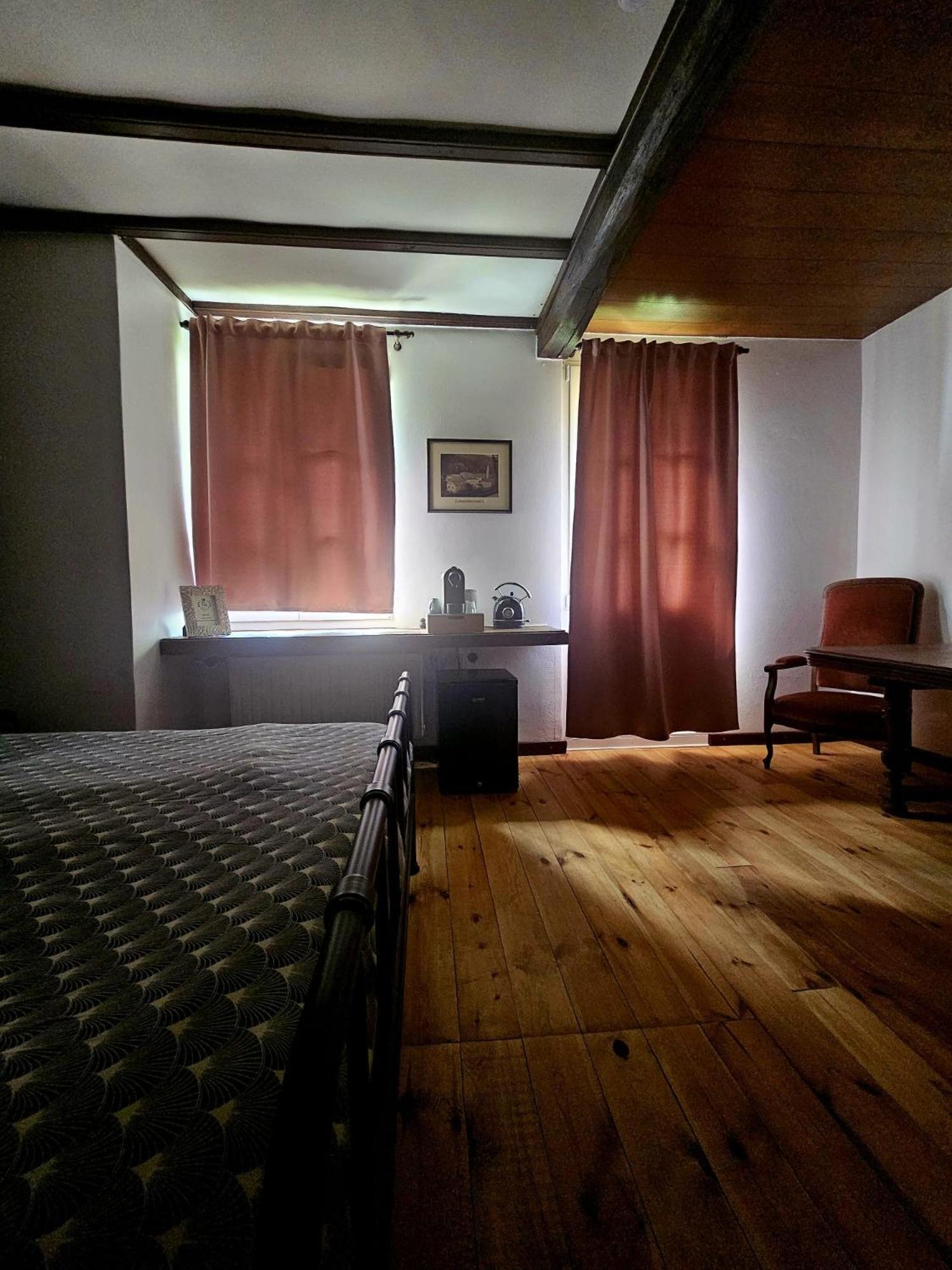 Double Room with Private Bathroom photo 3