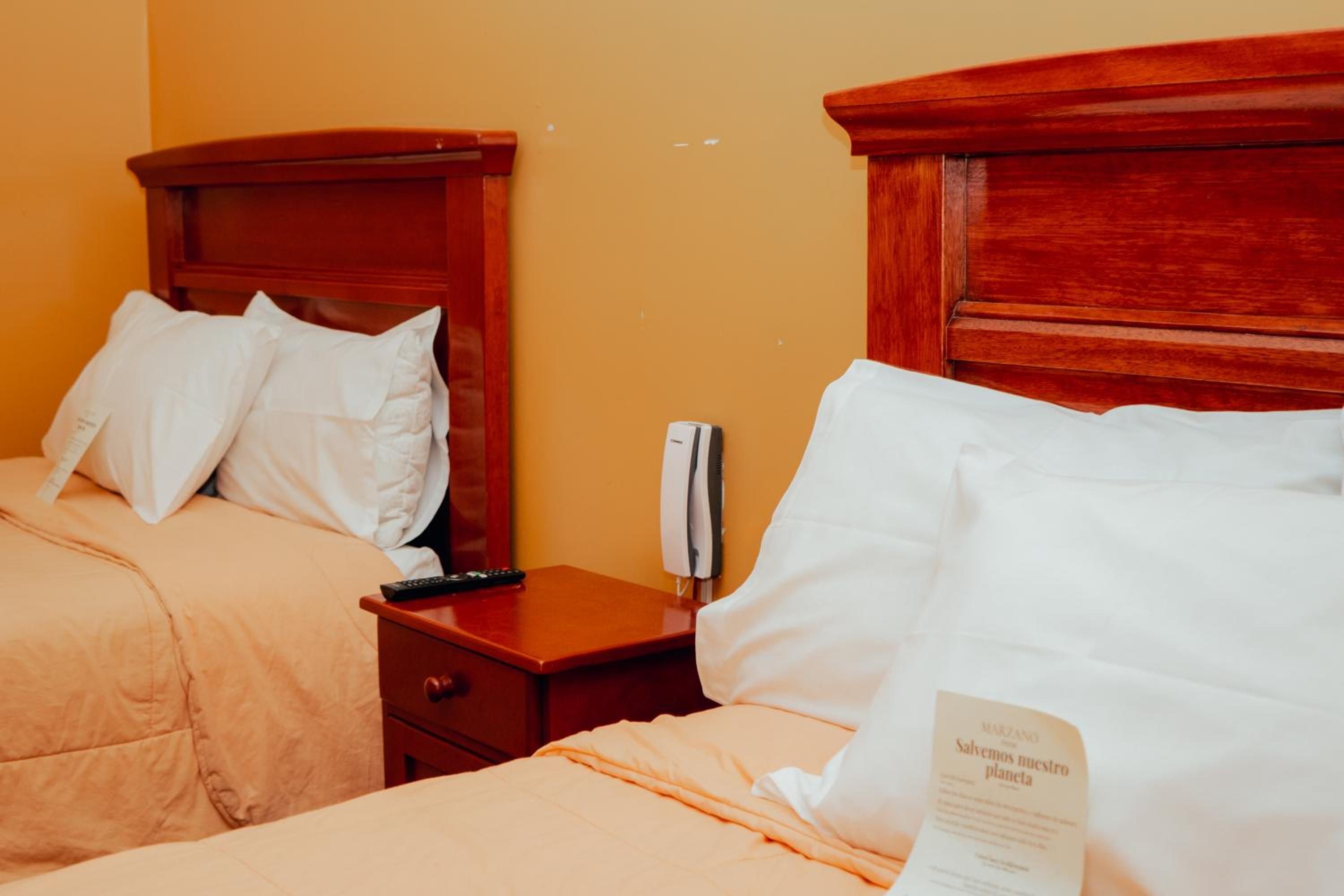 Standard Queen Room with Two Queen Beds photo 2