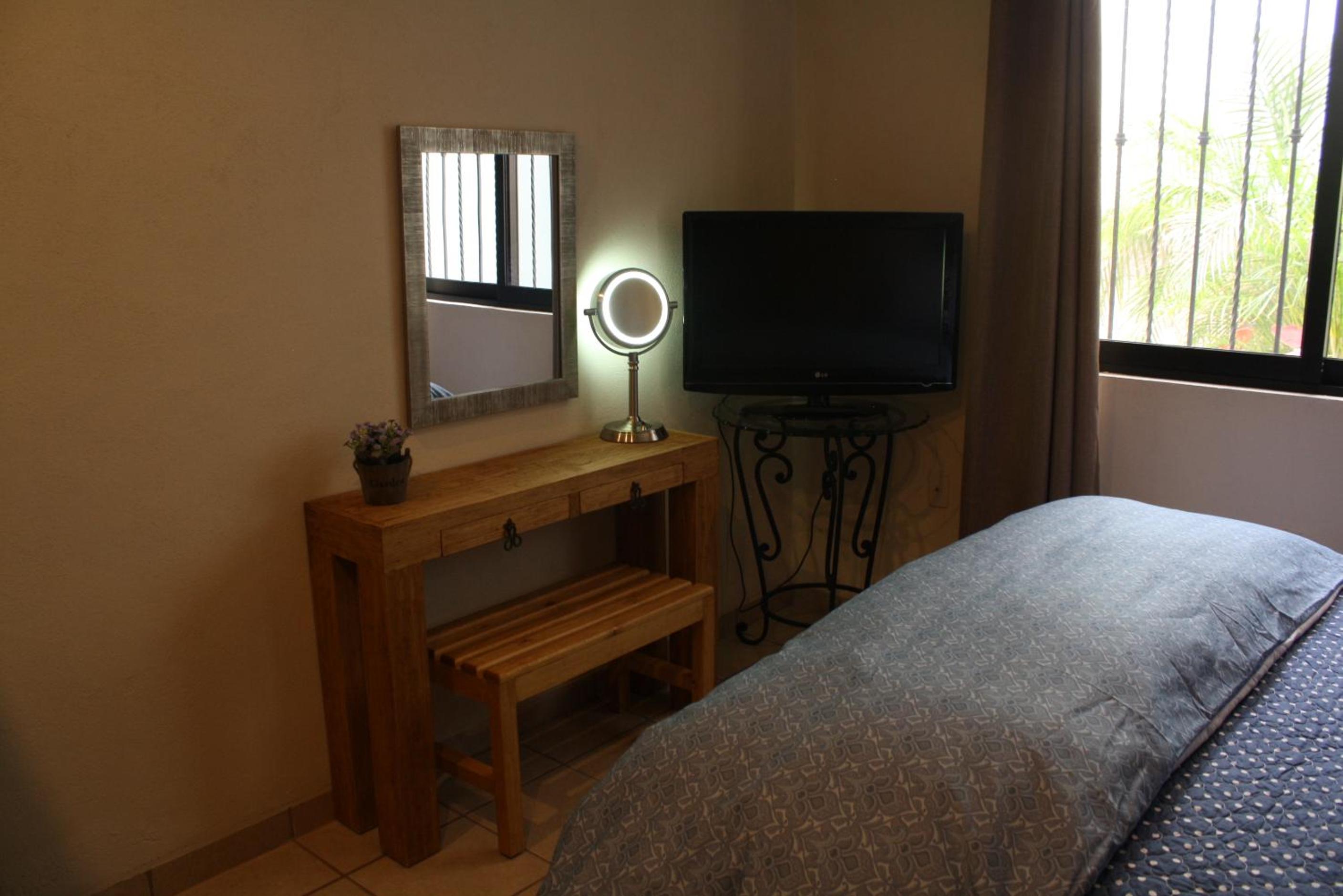 Deluxe Queen Room photo 3