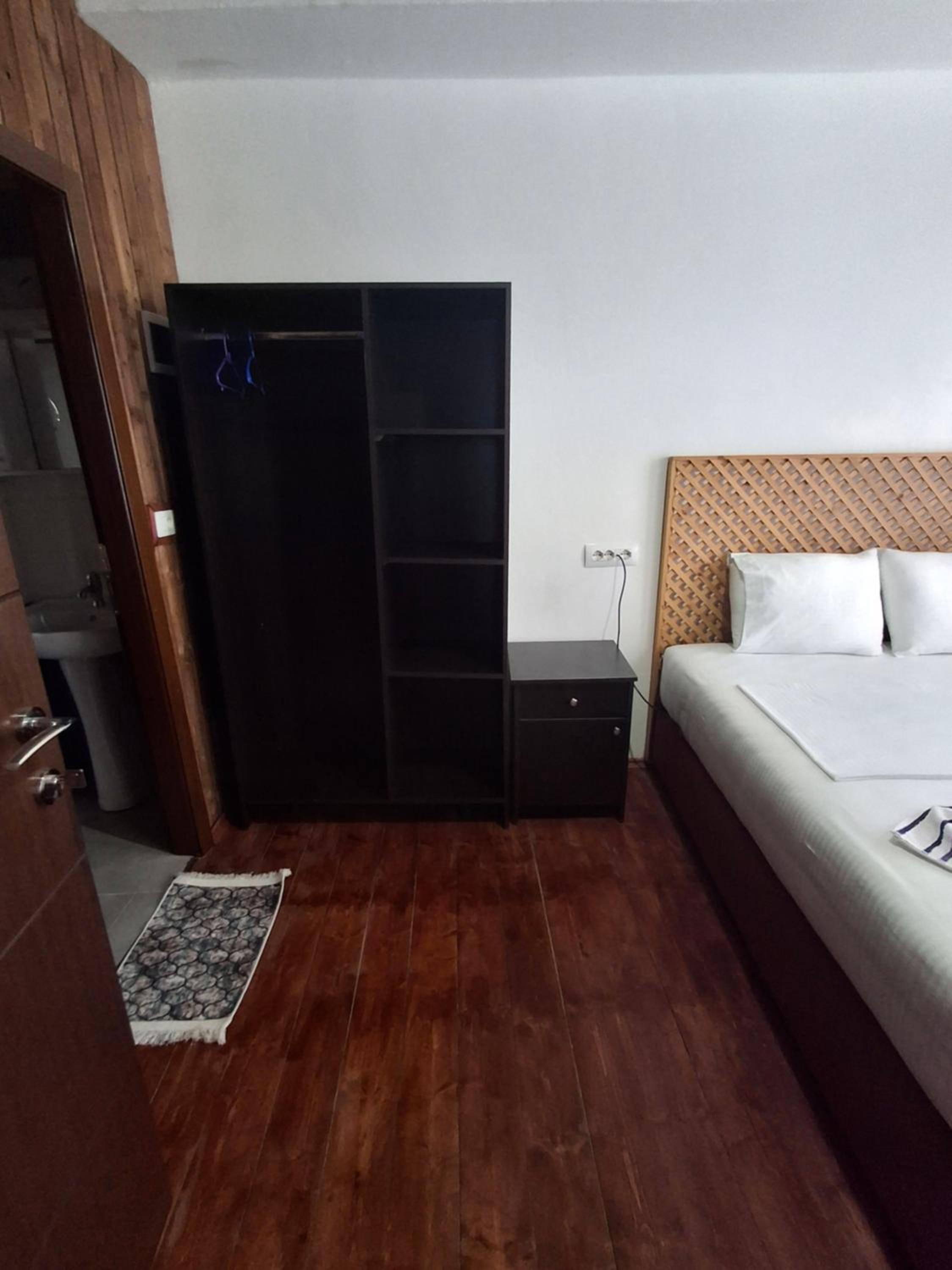 Standard Double Room photo 3
