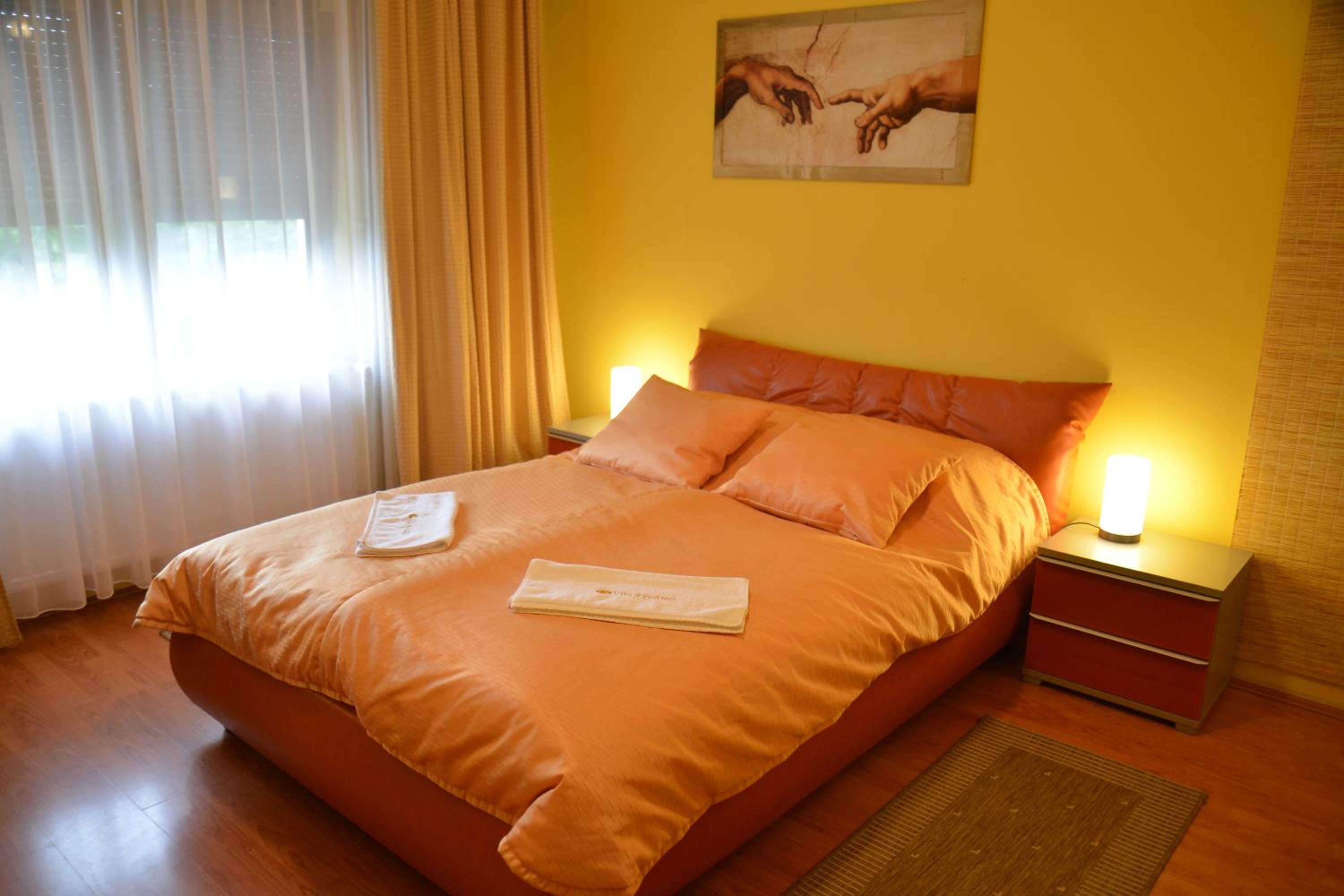 Deluxe Double Room with Bath photo 2