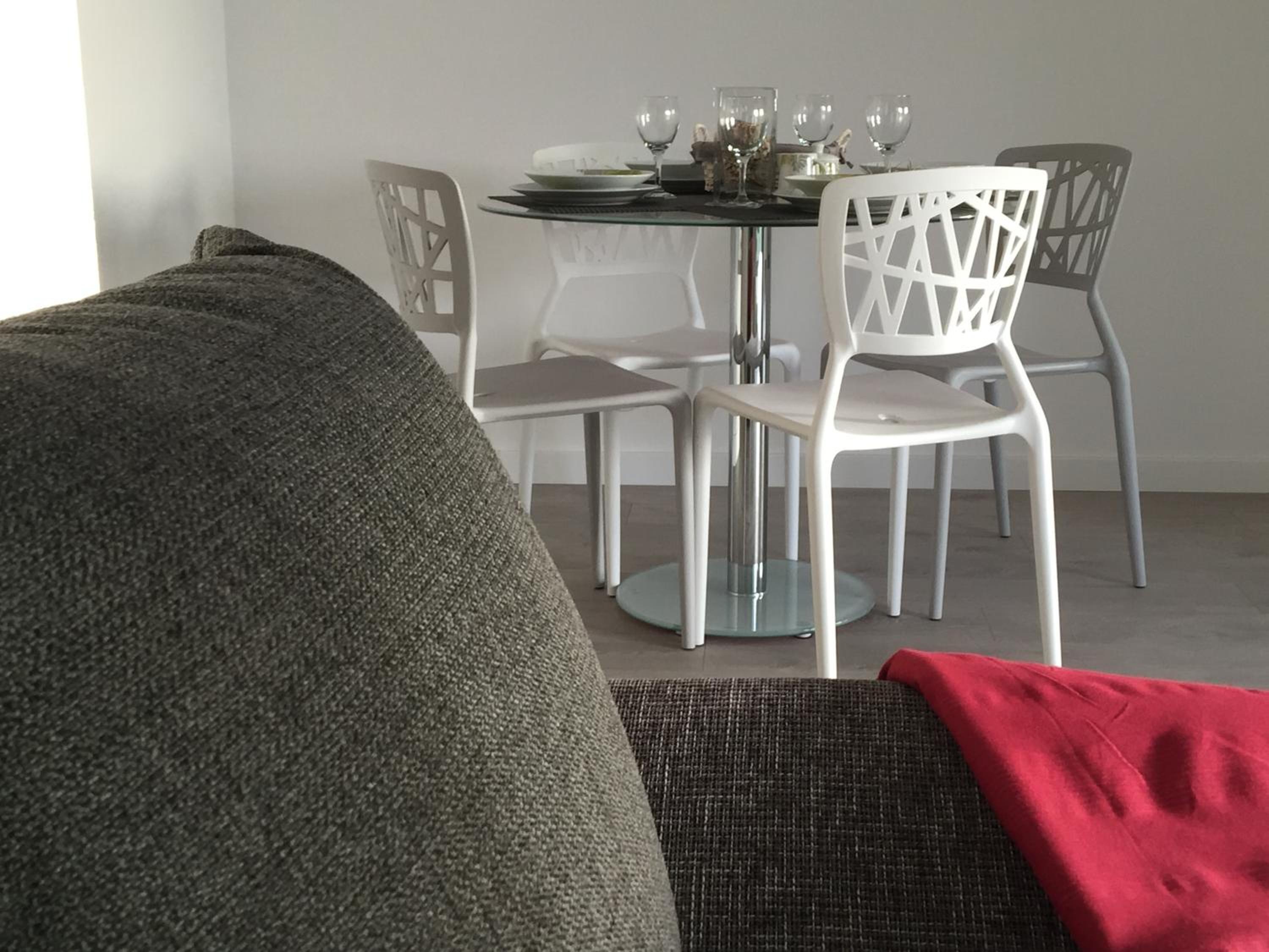 Two-Bedroom Apartment with Terrace and Sea View - Photo 18