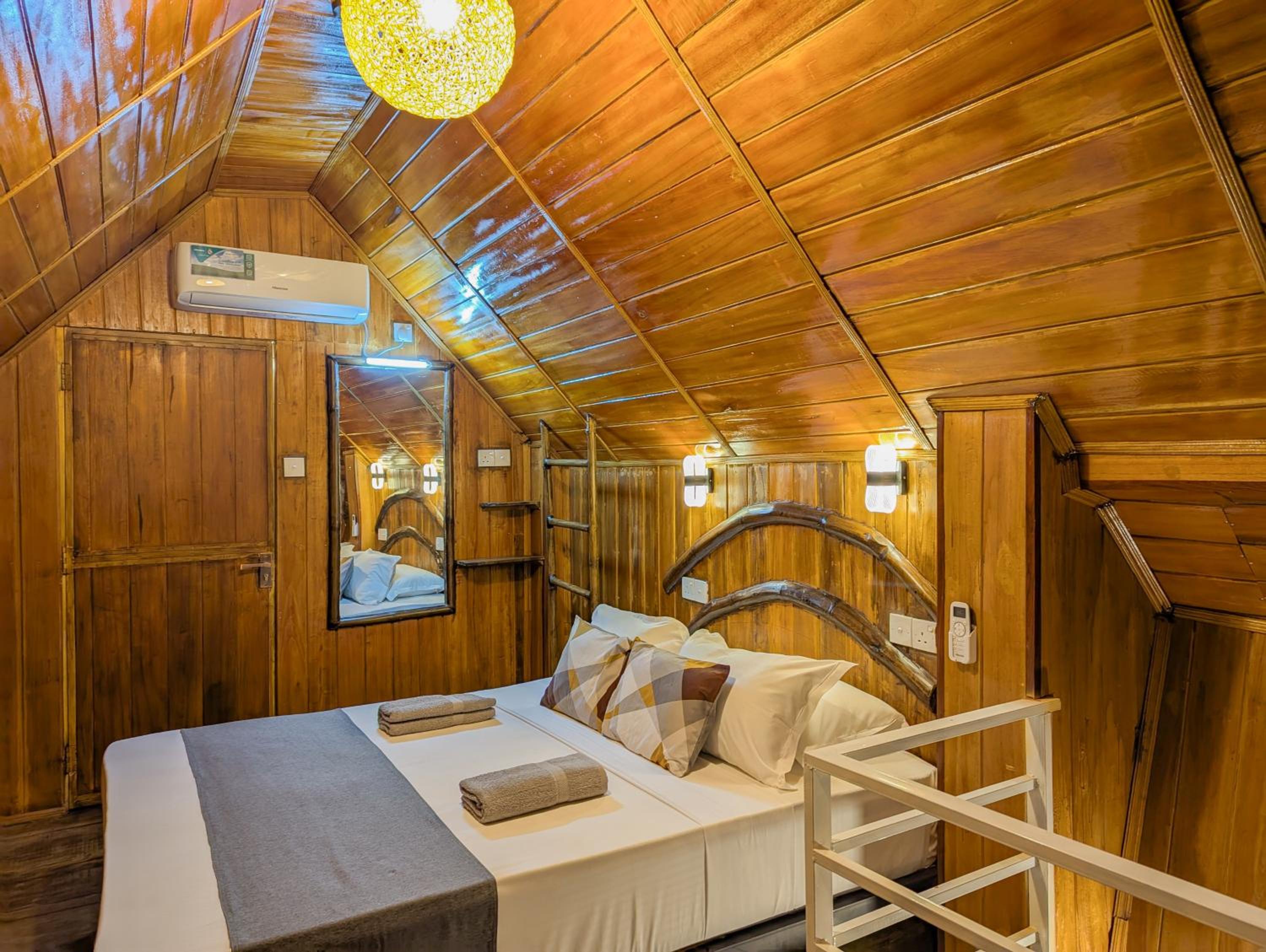 Double Room with Lake View