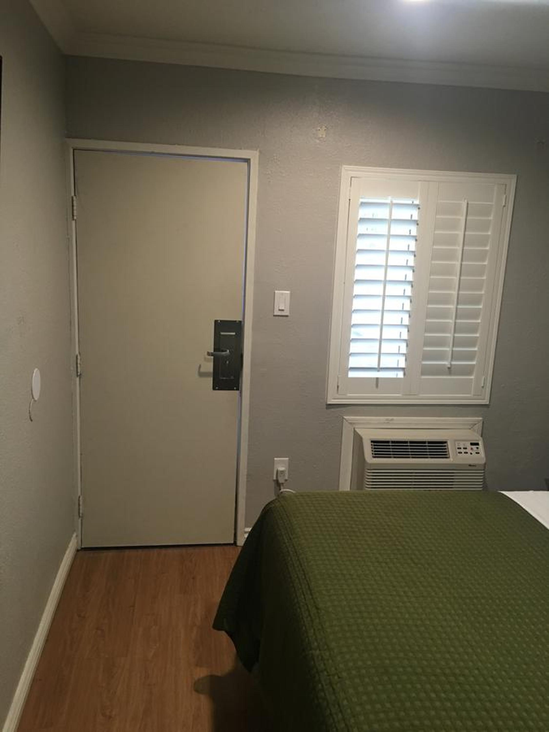 King Room with Spa Bath photo 3