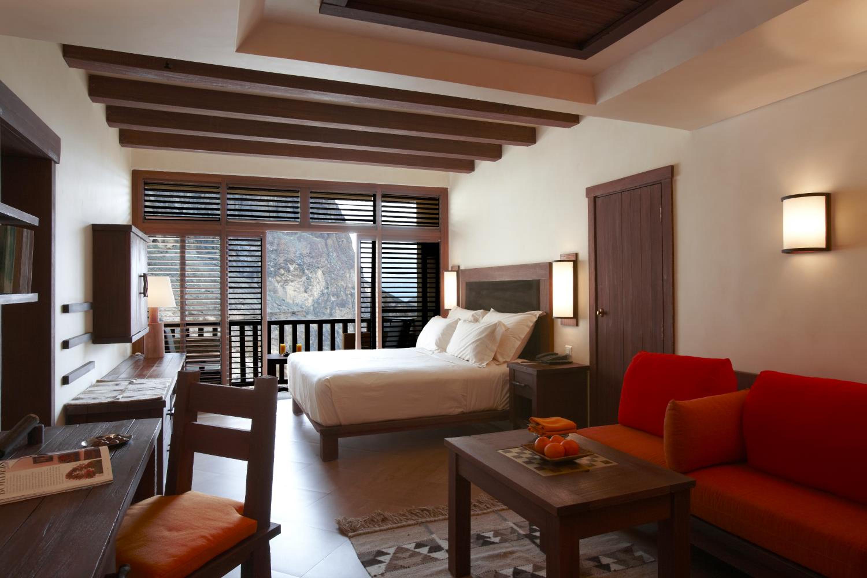 Deluxe King Room - Photo 1
