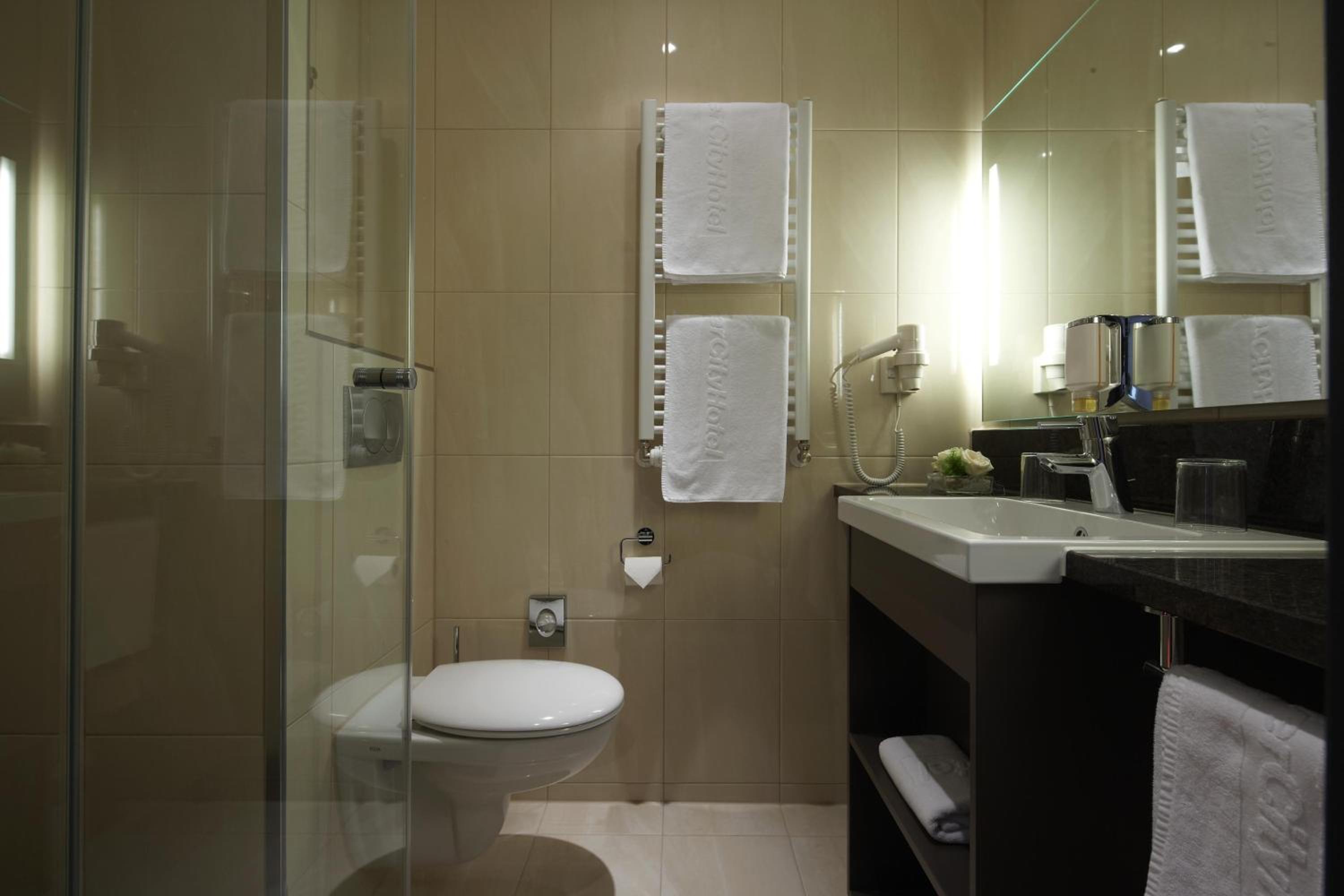 Standard Double Room - Photo 4