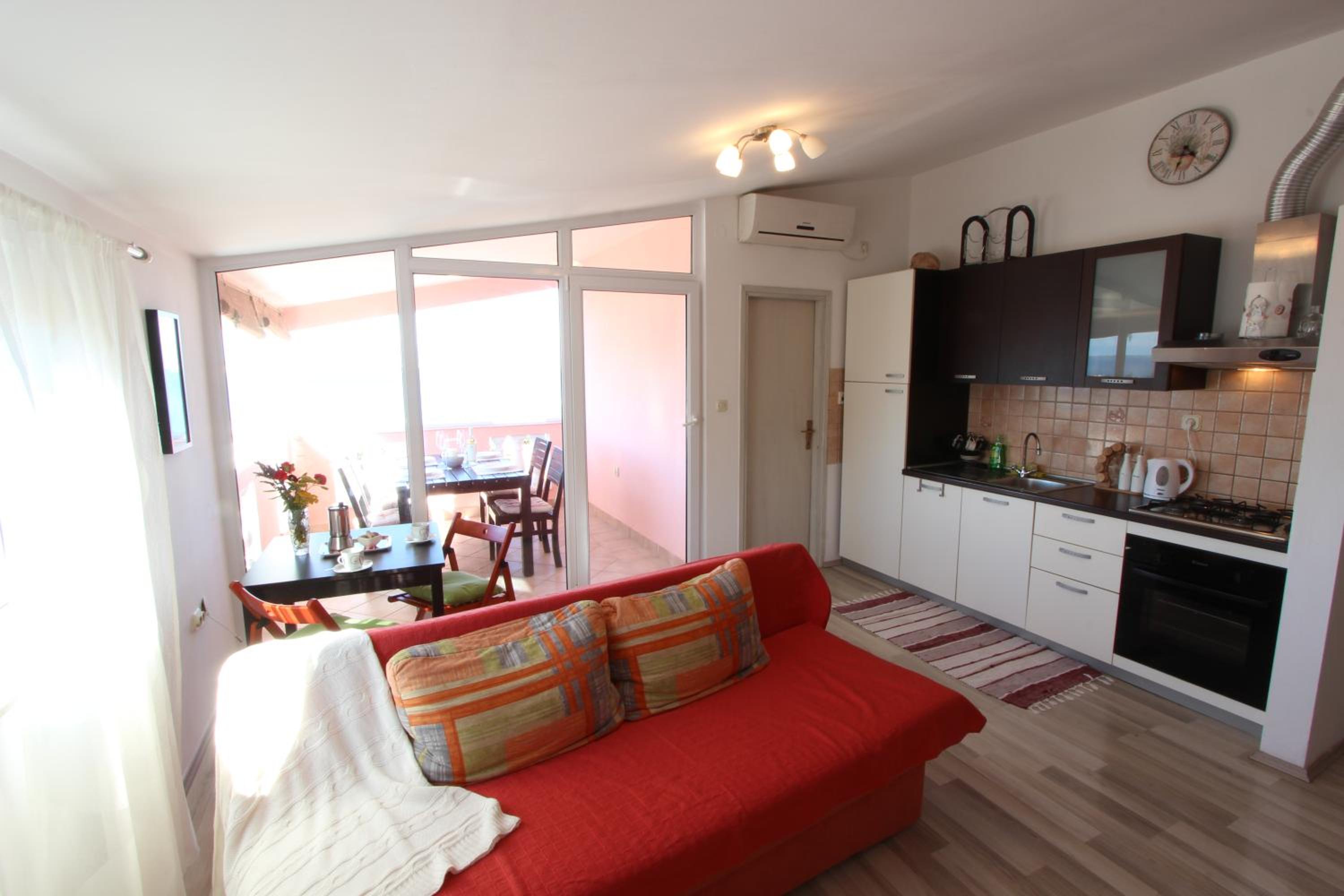 Apartment With Sea View