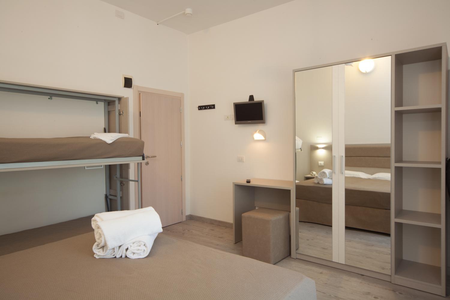 Quadruple Room photo 3