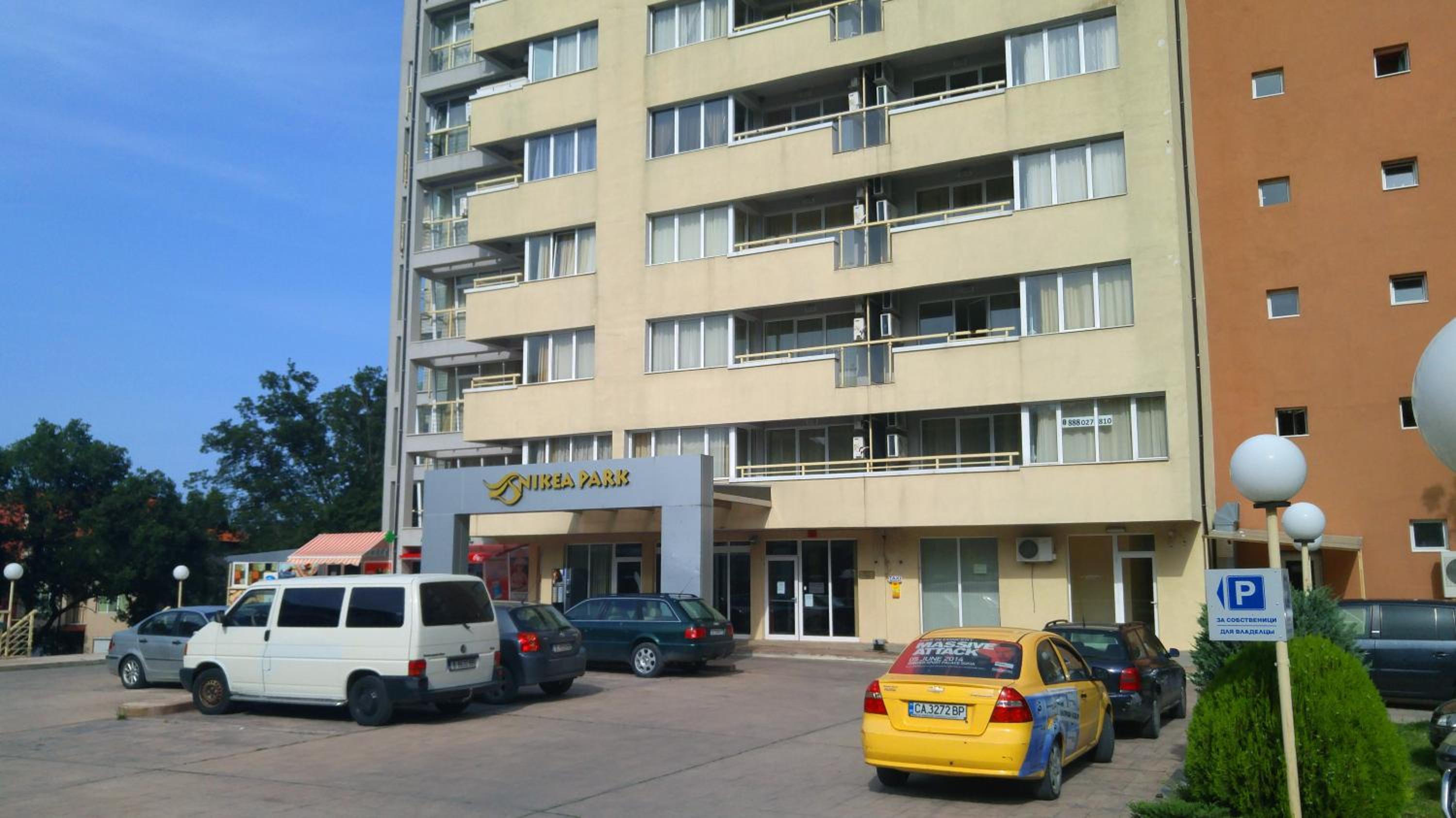 Apartment With Balcony photo 2