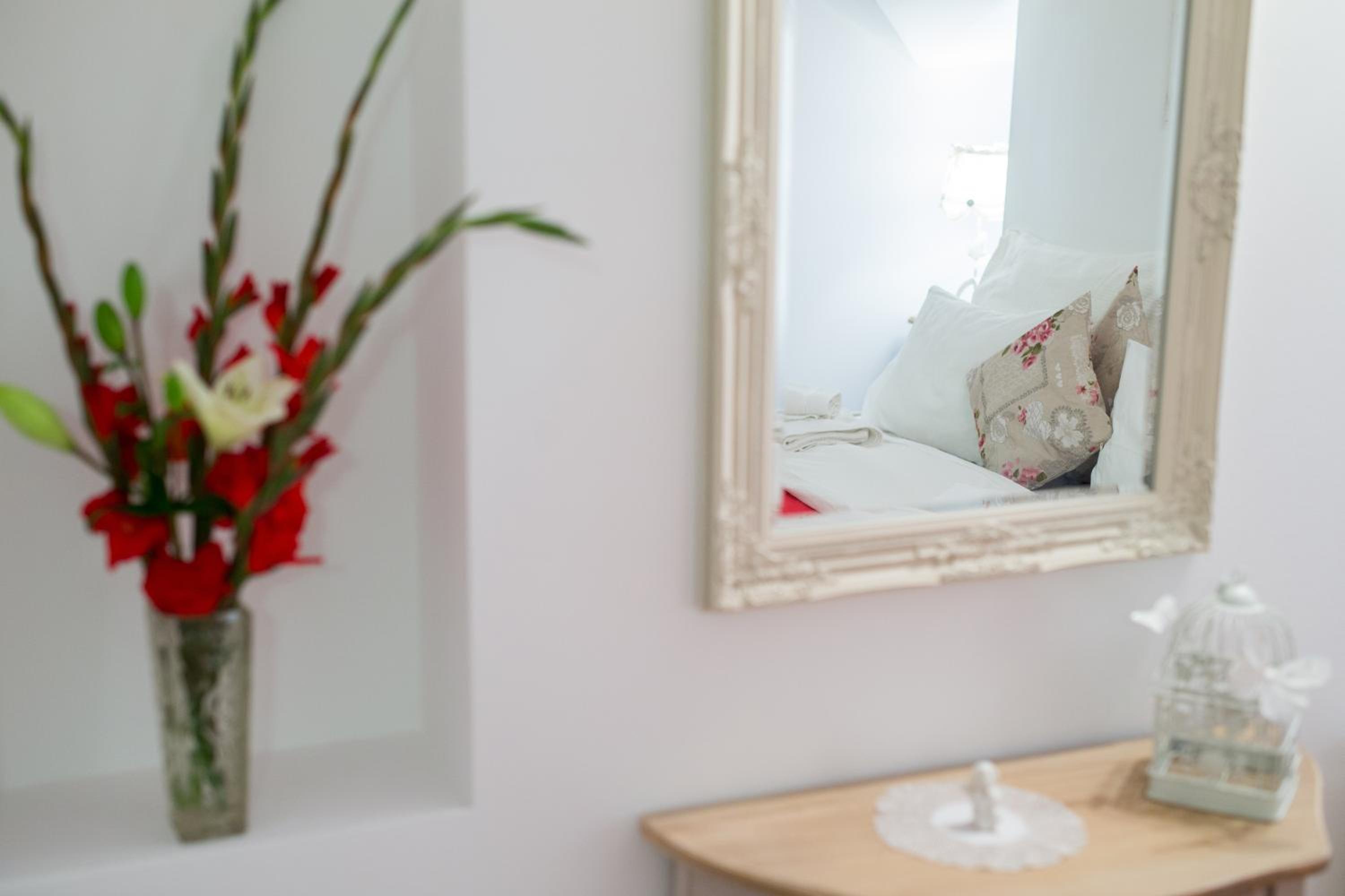 One-Bedroom Apartment - Photo 25